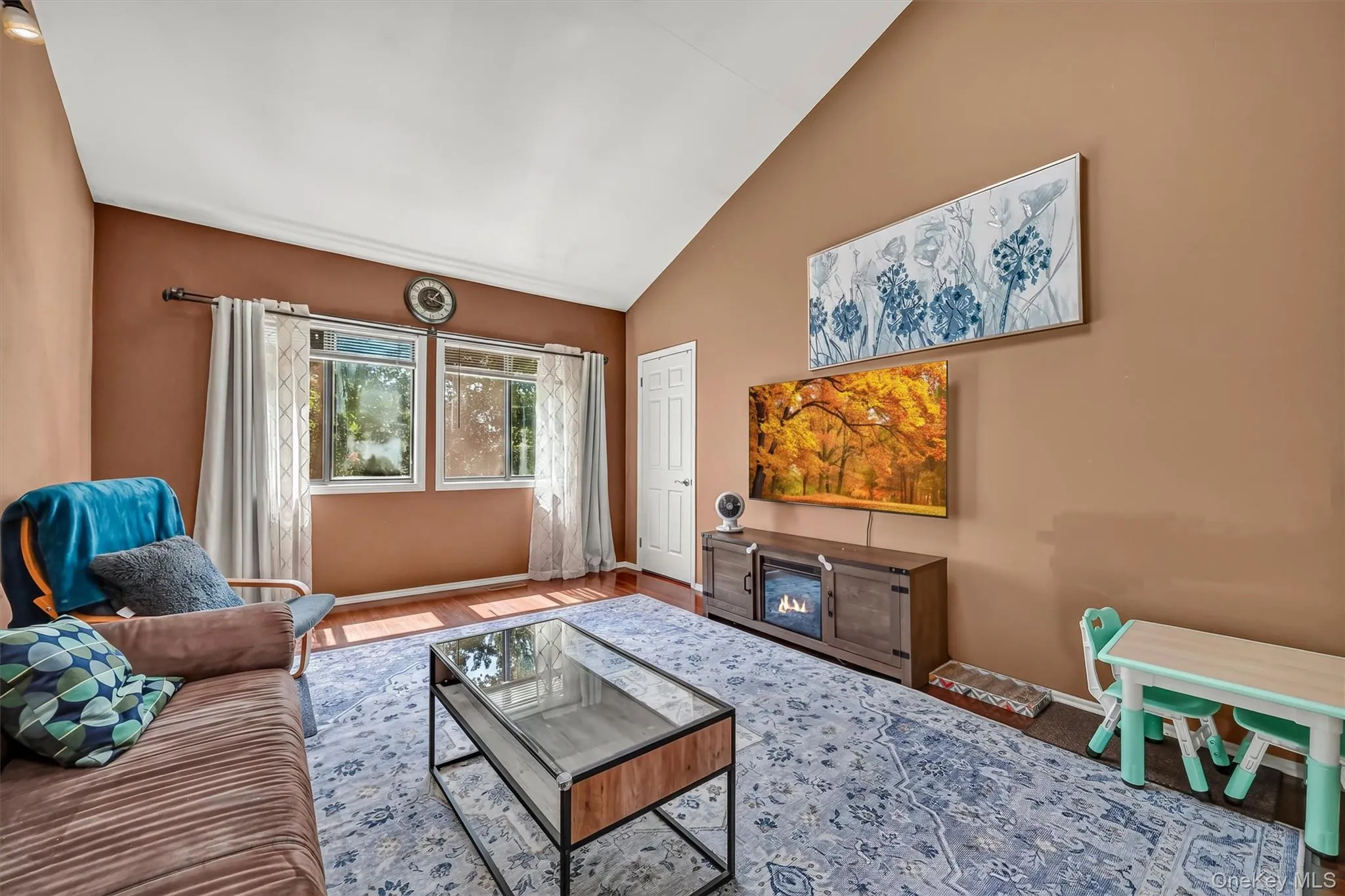 25 College Avenue, Clarkstown, NY, 2 Bedrooms Bedrooms, 7 Rooms Rooms,2 BathroomsBathrooms,Residential,For Rent,College,0,1038689 25 College Avenue, Clarkstown, NY, 2 Bedrooms Bedrooms, 7 Rooms Rooms,2 BathroomsBathrooms,Residential,For Rent,College,0,1038689
