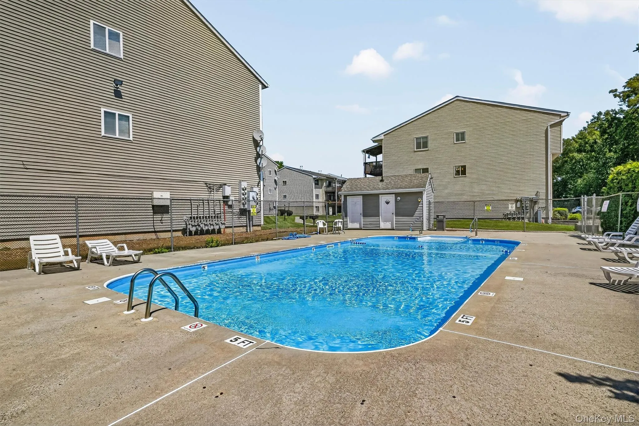 25 College Avenue, Clarkstown, NY, 2 Bedrooms Bedrooms, 7 Rooms Rooms,2 BathroomsBathrooms,Residential,For Rent,College,0,1038689 25 College Avenue, Clarkstown, NY, 2 Bedrooms Bedrooms, 7 Rooms Rooms,2 BathroomsBathrooms,Residential,For Rent,College,0,1038689