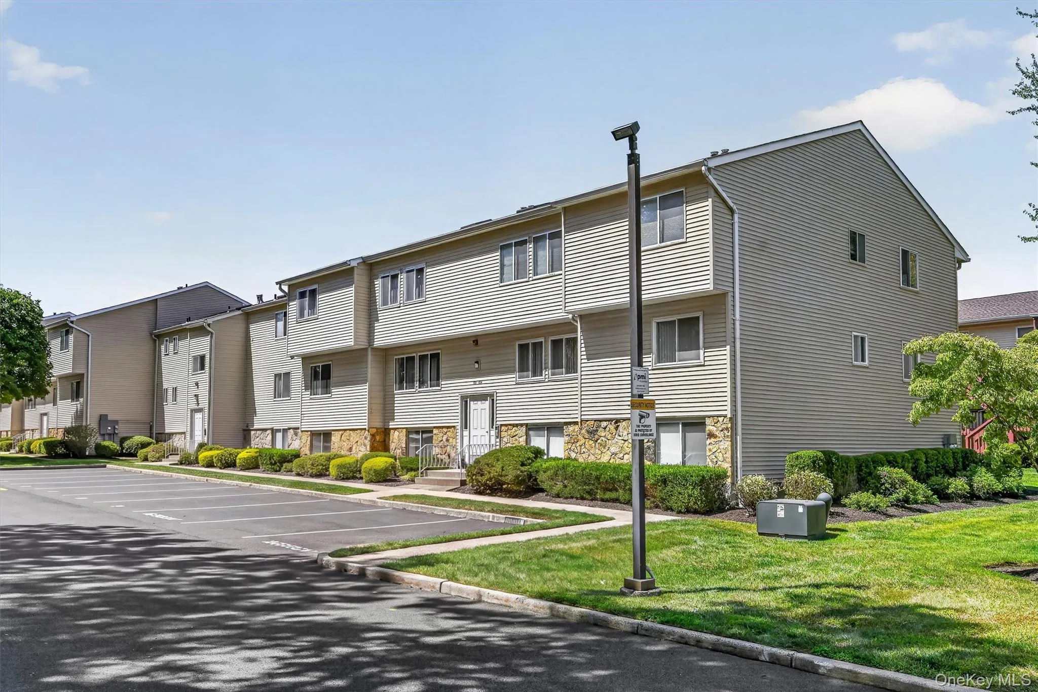 25 College Avenue, Clarkstown, NY, 2 Bedrooms Bedrooms, 7 Rooms Rooms,2 BathroomsBathrooms,Residential,For Rent,College,0,1038689 25 College Avenue, Clarkstown, NY, 2 Bedrooms Bedrooms, 7 Rooms Rooms,2 BathroomsBathrooms,Residential,For Rent,College,0,1038689