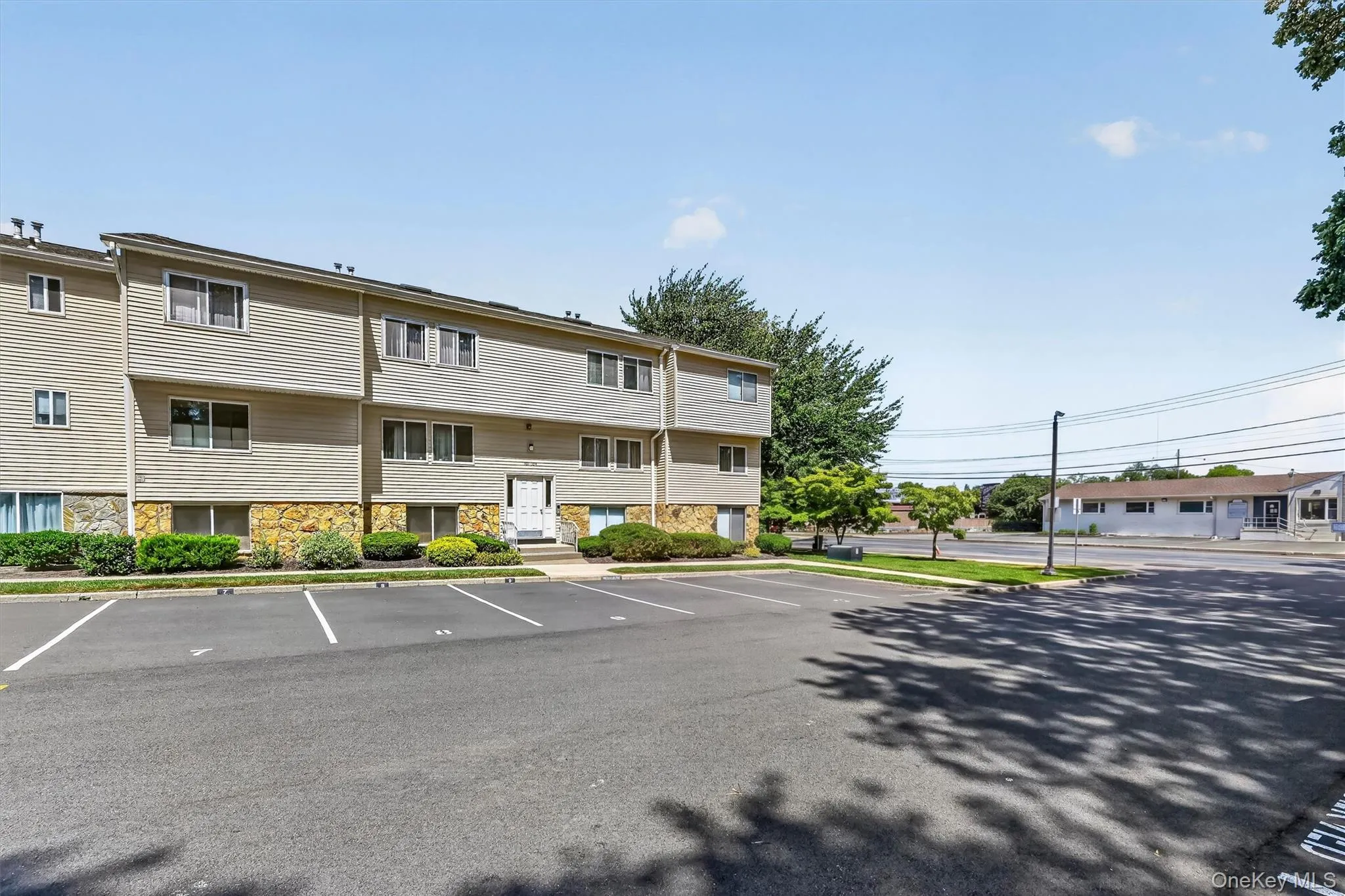 25 College Avenue, Clarkstown, NY, 2 Bedrooms Bedrooms, 7 Rooms Rooms,2 BathroomsBathrooms,Residential,For Rent,College,0,1038689 25 College Avenue, Clarkstown, NY, 2 Bedrooms Bedrooms, 7 Rooms Rooms,2 BathroomsBathrooms,Residential,For Rent,College,0,1038689