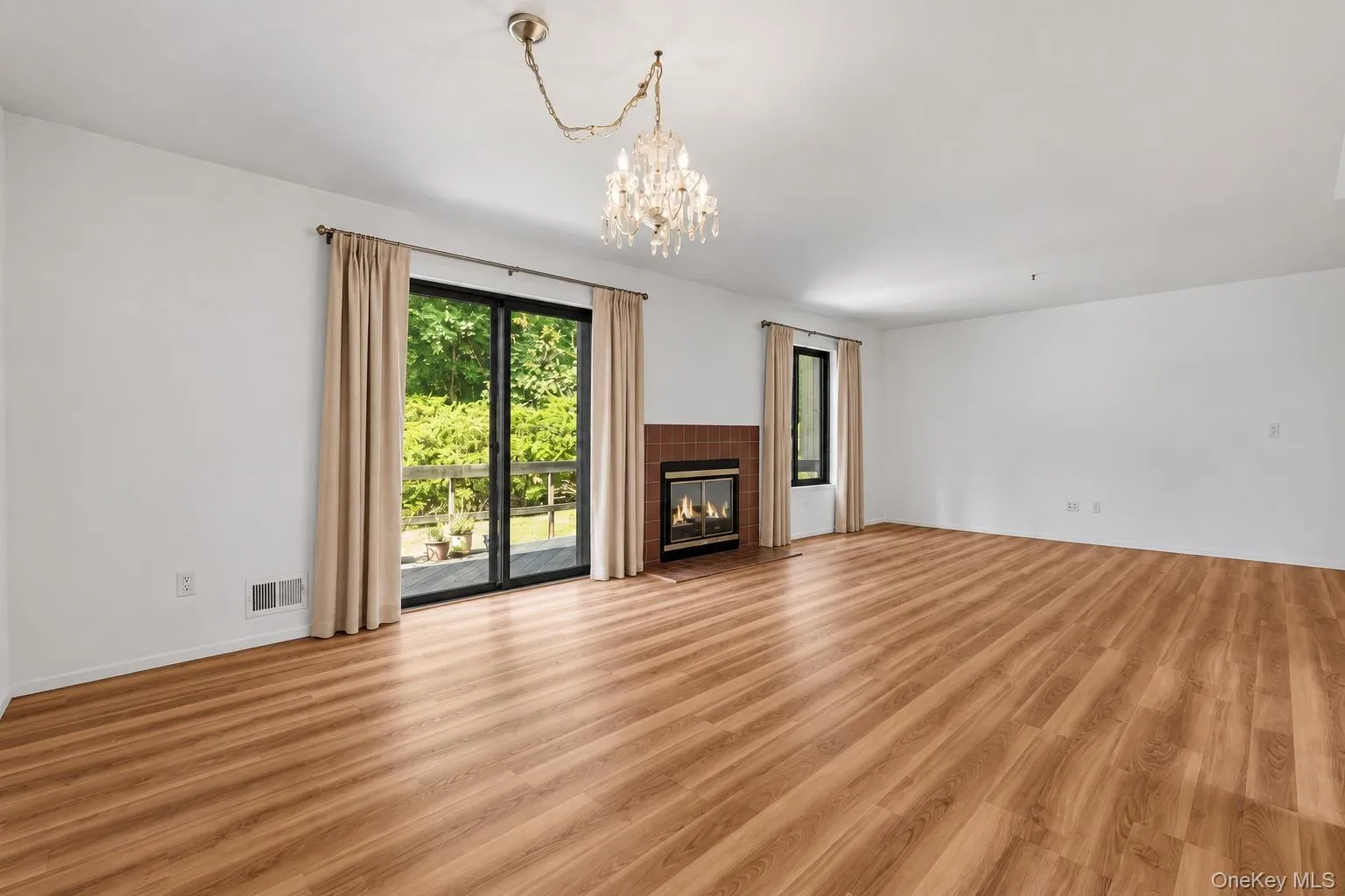 144 Stone Oaks Drive, Greenburgh, NY, 2 Bedrooms Bedrooms, 6 Rooms Rooms,2 BathroomsBathrooms,Residential,For Rent,Stone Oaks,0,1038697 144 Stone Oaks Drive, Greenburgh, NY, 2 Bedrooms Bedrooms, 6 Rooms Rooms,2 BathroomsBathrooms,Residential,For Rent,Stone Oaks,0,1038697