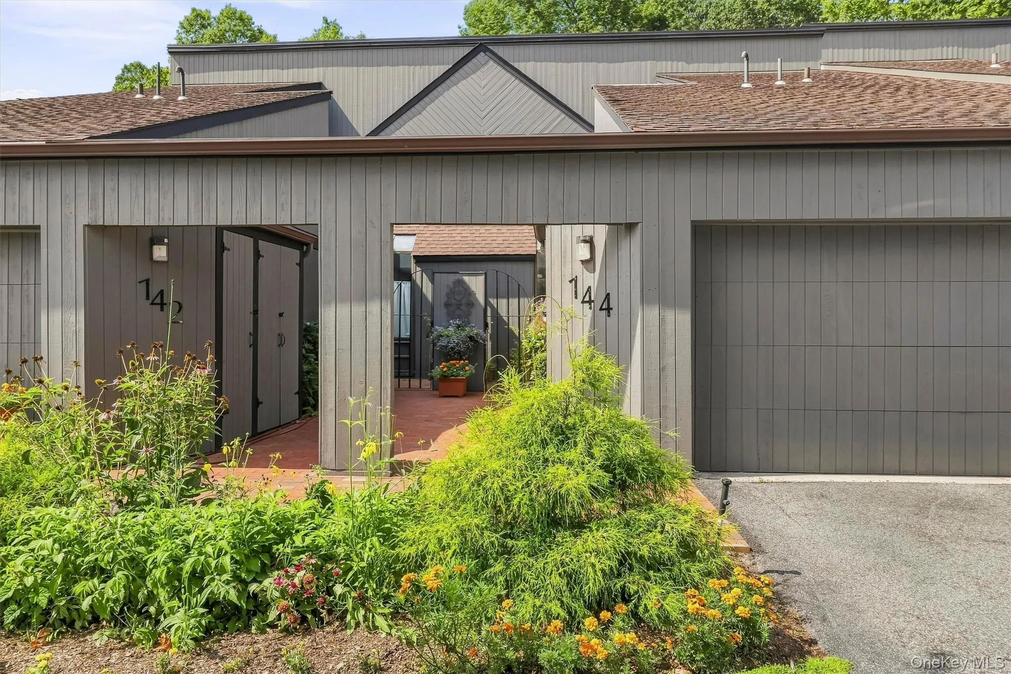 144 Stone Oaks Drive, Greenburgh, NY, 2 Bedrooms Bedrooms, 6 Rooms Rooms,2 BathroomsBathrooms,Residential,For Rent,Stone Oaks,0,1038697 144 Stone Oaks Drive, Greenburgh, NY, 2 Bedrooms Bedrooms, 6 Rooms Rooms,2 BathroomsBathrooms,Residential,For Rent,Stone Oaks,0,1038697