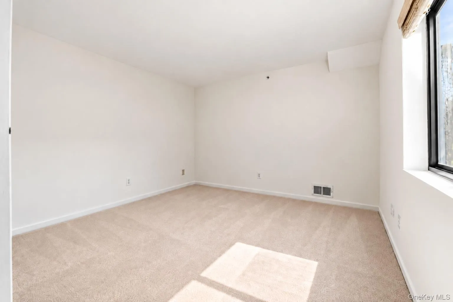 144 Stone Oaks Drive, Greenburgh, NY, 2 Bedrooms Bedrooms, 6 Rooms Rooms,2 BathroomsBathrooms,Residential,For Rent,Stone Oaks,0,1038697 144 Stone Oaks Drive, Greenburgh, NY, 2 Bedrooms Bedrooms, 6 Rooms Rooms,2 BathroomsBathrooms,Residential,For Rent,Stone Oaks,0,1038697