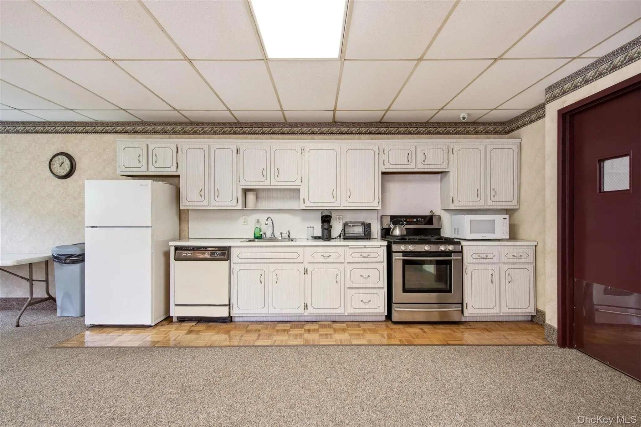 135 Post Avenue, North Hempstead, NY, 1 Bedroom Bedrooms, 4 Rooms Rooms,1 BathroomBathrooms,Residential,For Rent,Post,0,1038701 135 Post Avenue, North Hempstead, NY, 1 Bedroom Bedrooms, 4 Rooms Rooms,1 BathroomBathrooms,Residential,For Rent,Post,0,1038701