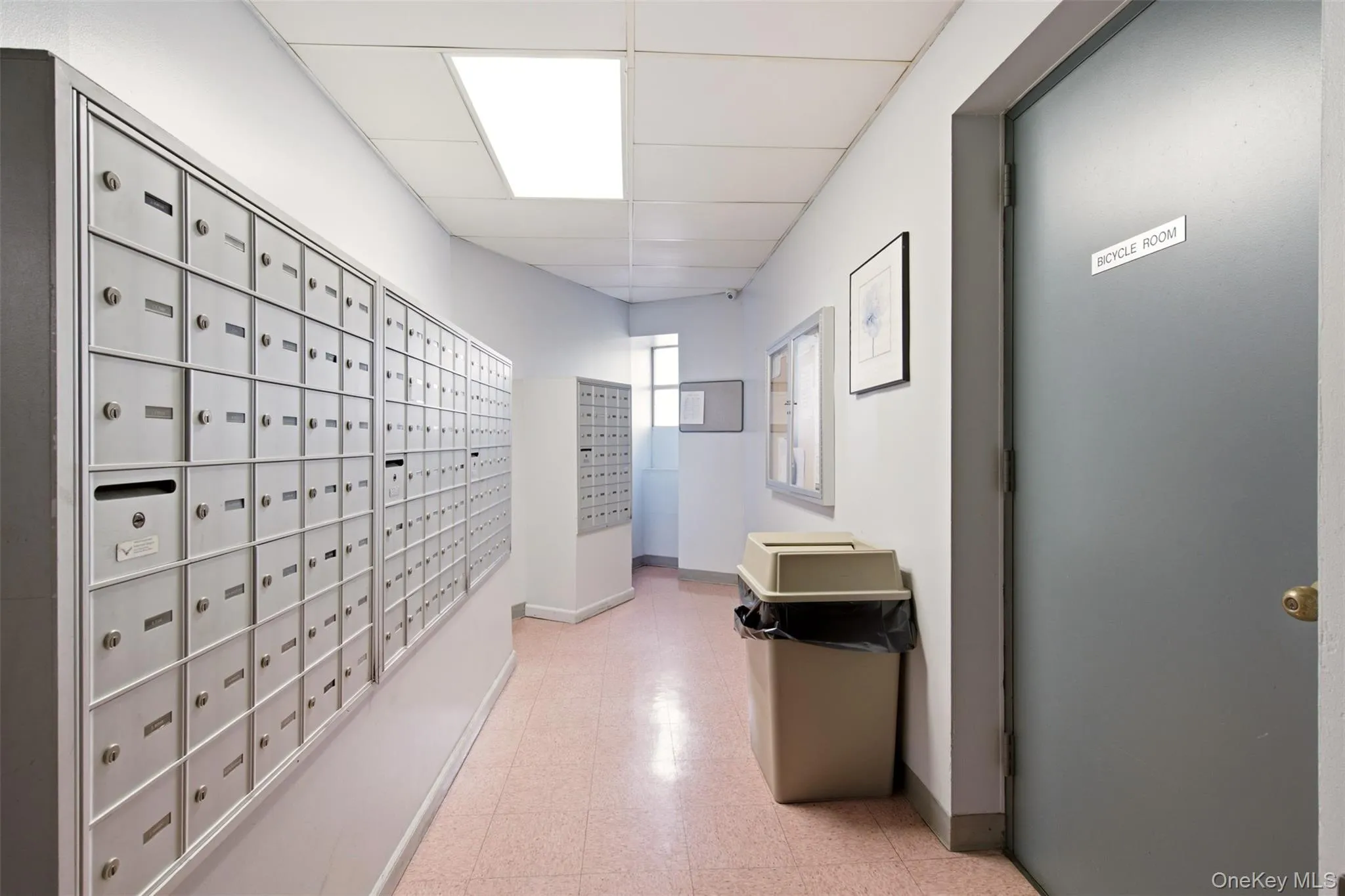 135 Post Avenue, North Hempstead, NY, 1 Bedroom Bedrooms, 4 Rooms Rooms,1 BathroomBathrooms,Residential,For Rent,Post,0,1038701 135 Post Avenue, North Hempstead, NY, 1 Bedroom Bedrooms, 4 Rooms Rooms,1 BathroomBathrooms,Residential,For Rent,Post,0,1038701