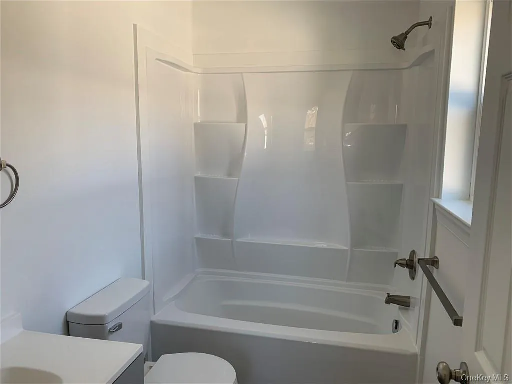 9 poplar Street, Warwick (town), NY, 1 Bedroom Bedrooms, 3 Rooms Rooms,1 BathroomBathrooms,Residential Lease,For Rent,poplar,0,1038705 9 poplar Street, Warwick (town), NY, 1 Bedroom Bedrooms, 3 Rooms Rooms,1 BathroomBathrooms,Residential Lease,For Rent,poplar,0,1038705