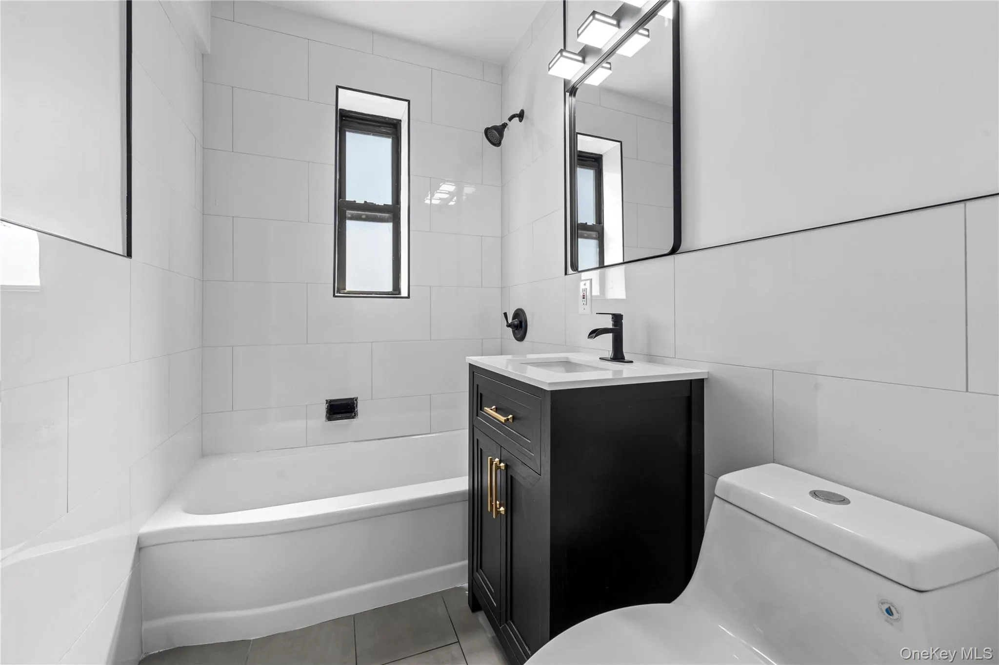 37-26 87th Street, New York, NY, 2 Bedrooms Bedrooms, 5 Rooms Rooms,1 BathroomBathrooms,Residential,For Rent,87th,0,1038706 37-26 87th Street, New York, NY, 2 Bedrooms Bedrooms, 5 Rooms Rooms,1 BathroomBathrooms,Residential,For Rent,87th,0,1038706
