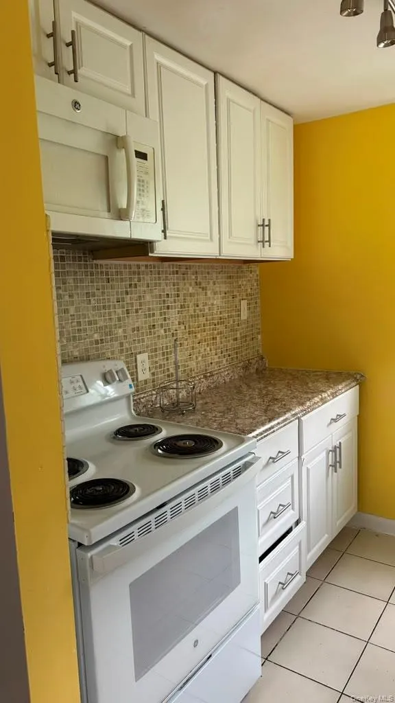 24 Rome Avenue, Bedford, NY, 2 Bedrooms Bedrooms, 4 Rooms Rooms,1 BathroomBathrooms,Residential Lease,For Rent,Rome,0,1038707 24 Rome Avenue, Bedford, NY, 2 Bedrooms Bedrooms, 4 Rooms Rooms,1 BathroomBathrooms,Residential Lease,For Rent,Rome,0,1038707