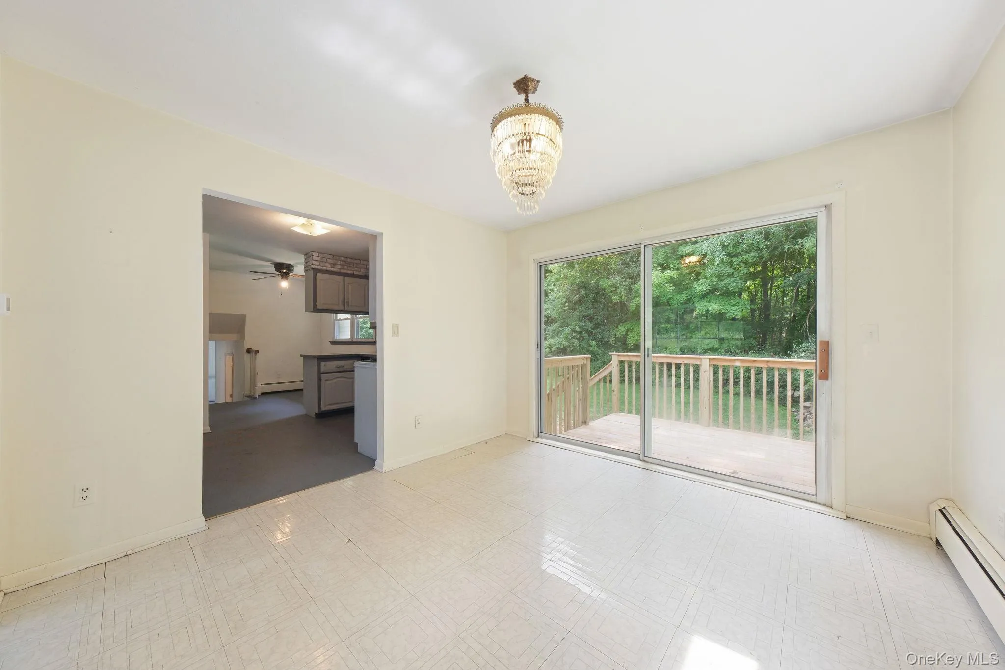 10 Creeden Drive, Middletown, NY, 3 Bedrooms Bedrooms, 7 Rooms Rooms,1 BathroomBathrooms,Residential,For Rent,Creeden,0,1038714 10 Creeden Drive, Middletown, NY, 3 Bedrooms Bedrooms, 7 Rooms Rooms,1 BathroomBathrooms,Residential,For Rent,Creeden,0,1038714