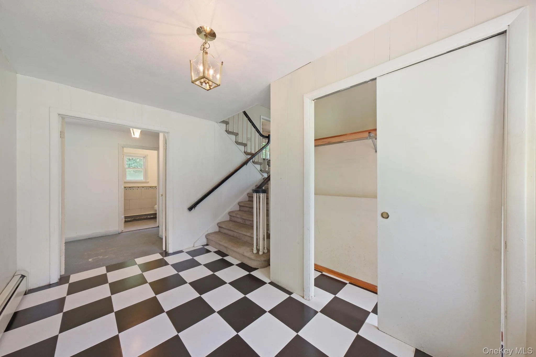 10 Creeden Drive, Middletown, NY, 3 Bedrooms Bedrooms, 7 Rooms Rooms,1 BathroomBathrooms,Residential,For Rent,Creeden,0,1038714 10 Creeden Drive, Middletown, NY, 3 Bedrooms Bedrooms, 7 Rooms Rooms,1 BathroomBathrooms,Residential,For Rent,Creeden,0,1038714