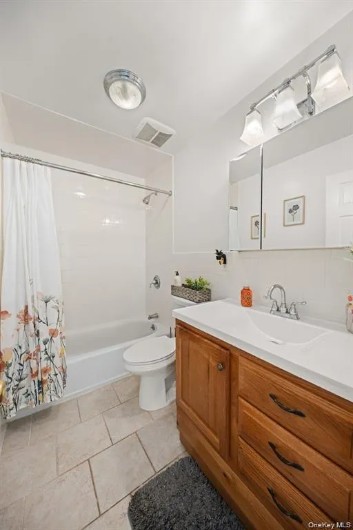 19 13th Road, New York, NY, 2 Bedrooms Bedrooms, 5 Rooms Rooms,1 BathroomBathrooms,Residential,For Rent,13th,0,1038717 19 13th Road, New York, NY, 2 Bedrooms Bedrooms, 5 Rooms Rooms,1 BathroomBathrooms,Residential,For Rent,13th,0,1038717