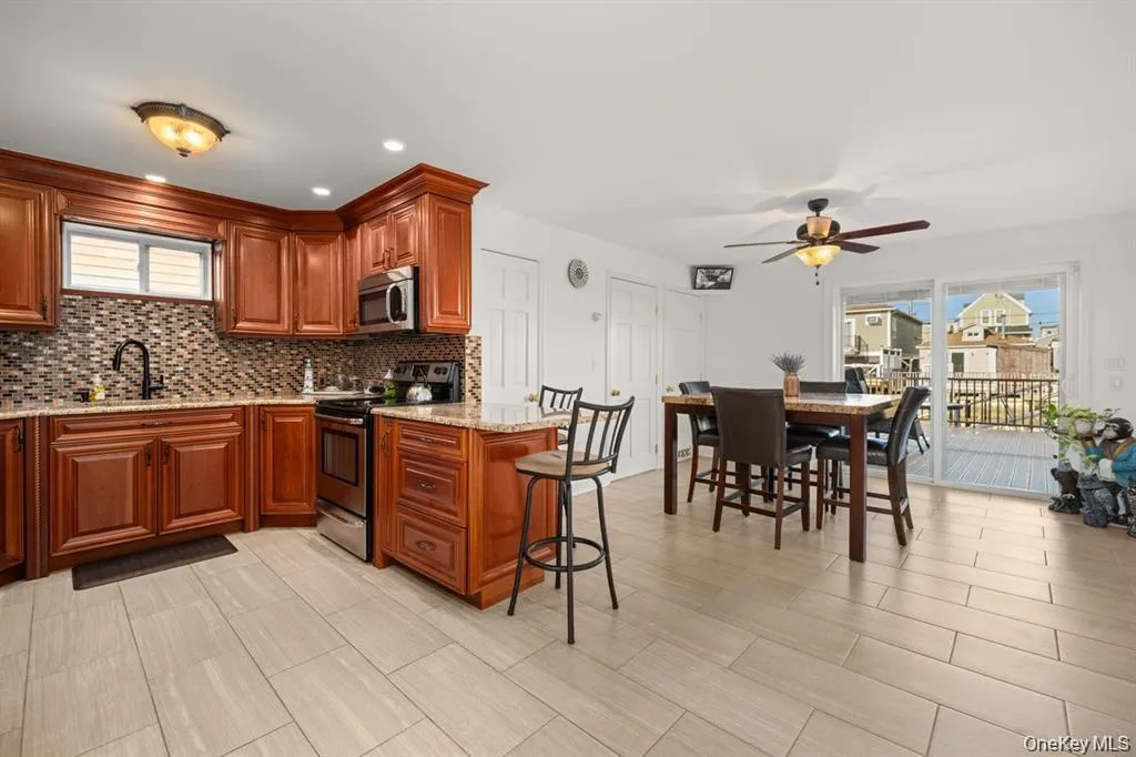 19 13th Road, New York, NY, 2 Bedrooms Bedrooms, 5 Rooms Rooms,1 BathroomBathrooms,Residential,For Rent,13th,0,1038717 19 13th Road, New York, NY, 2 Bedrooms Bedrooms, 5 Rooms Rooms,1 BathroomBathrooms,Residential,For Rent,13th,0,1038717