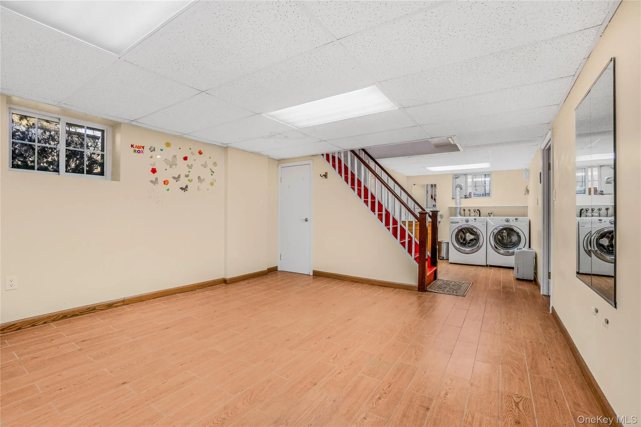 15 Broadway, North Hempstead, NY, 3 Bedrooms Bedrooms, 7 Rooms Rooms,2 BathroomsBathrooms,Residential Lease,For Rent,Broadway,0,1038726 15 Broadway, North Hempstead, NY, 3 Bedrooms Bedrooms, 7 Rooms Rooms,2 BathroomsBathrooms,Residential Lease,For Rent,Broadway,0,1038726