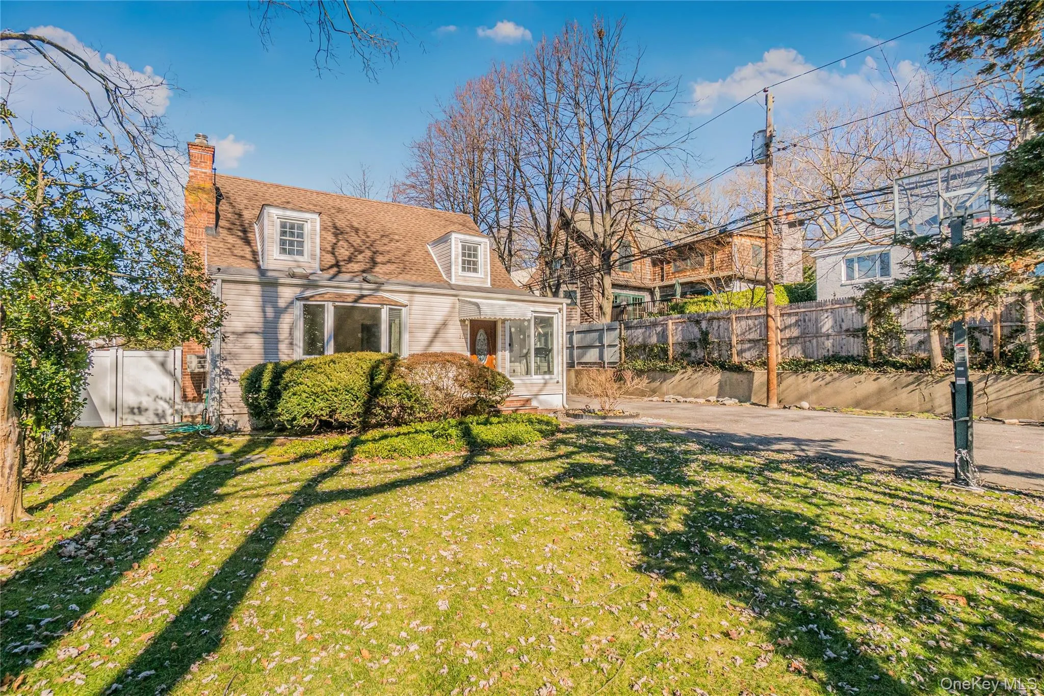15 Broadway, North Hempstead, NY, 3 Bedrooms Bedrooms, 7 Rooms Rooms,2 BathroomsBathrooms,Residential Lease,For Rent,Broadway,0,1038726 15 Broadway, North Hempstead, NY, 3 Bedrooms Bedrooms, 7 Rooms Rooms,2 BathroomsBathrooms,Residential Lease,For Rent,Broadway,0,1038726