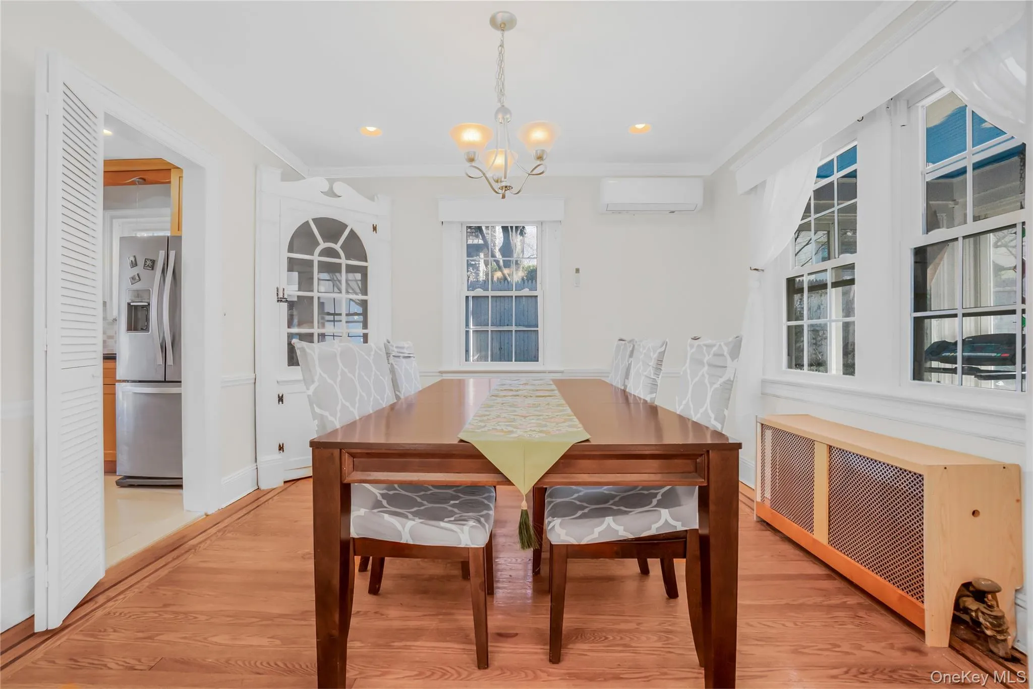 15 Broadway, North Hempstead, NY, 3 Bedrooms Bedrooms, 7 Rooms Rooms,2 BathroomsBathrooms,Residential Lease,For Rent,Broadway,0,1038726 15 Broadway, North Hempstead, NY, 3 Bedrooms Bedrooms, 7 Rooms Rooms,2 BathroomsBathrooms,Residential Lease,For Rent,Broadway,0,1038726
