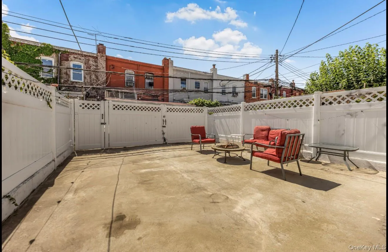16 Adler Place, New York, NY, 4 Bedrooms Bedrooms, 7 Rooms Rooms,1 BathroomBathrooms,Residential,For Rent,Adler,0,1038735 16 Adler Place, New York, NY, 4 Bedrooms Bedrooms, 7 Rooms Rooms,1 BathroomBathrooms,Residential,For Rent,Adler,0,1038735