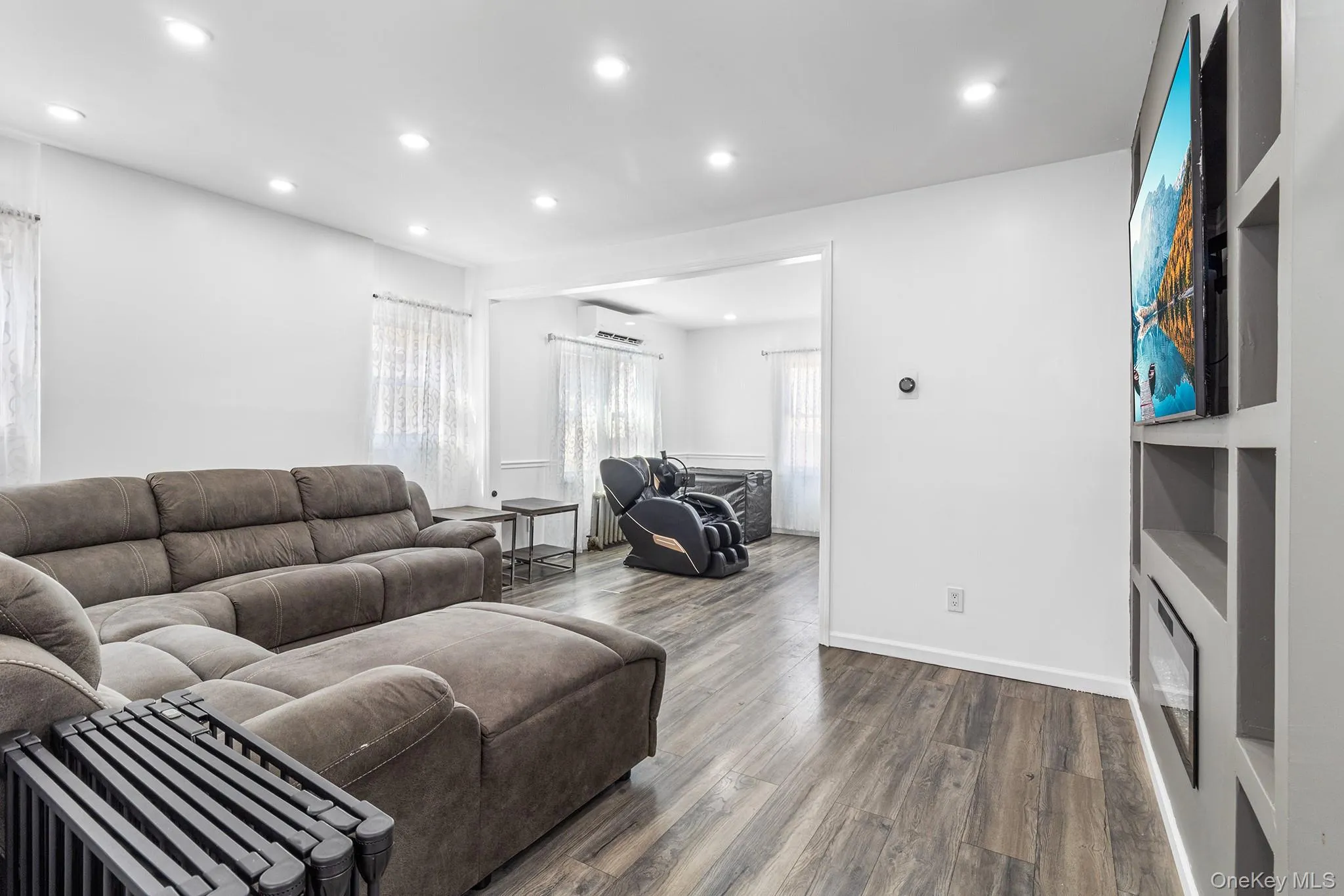 129 Lawson Street, Hempstead, NY, 3 Bedrooms Bedrooms, 5 Rooms Rooms,2 BathroomsBathrooms,Residential,For Rent,Lawson,0,1038742 129 Lawson Street, Hempstead, NY, 3 Bedrooms Bedrooms, 5 Rooms Rooms,2 BathroomsBathrooms,Residential,For Rent,Lawson,0,1038742