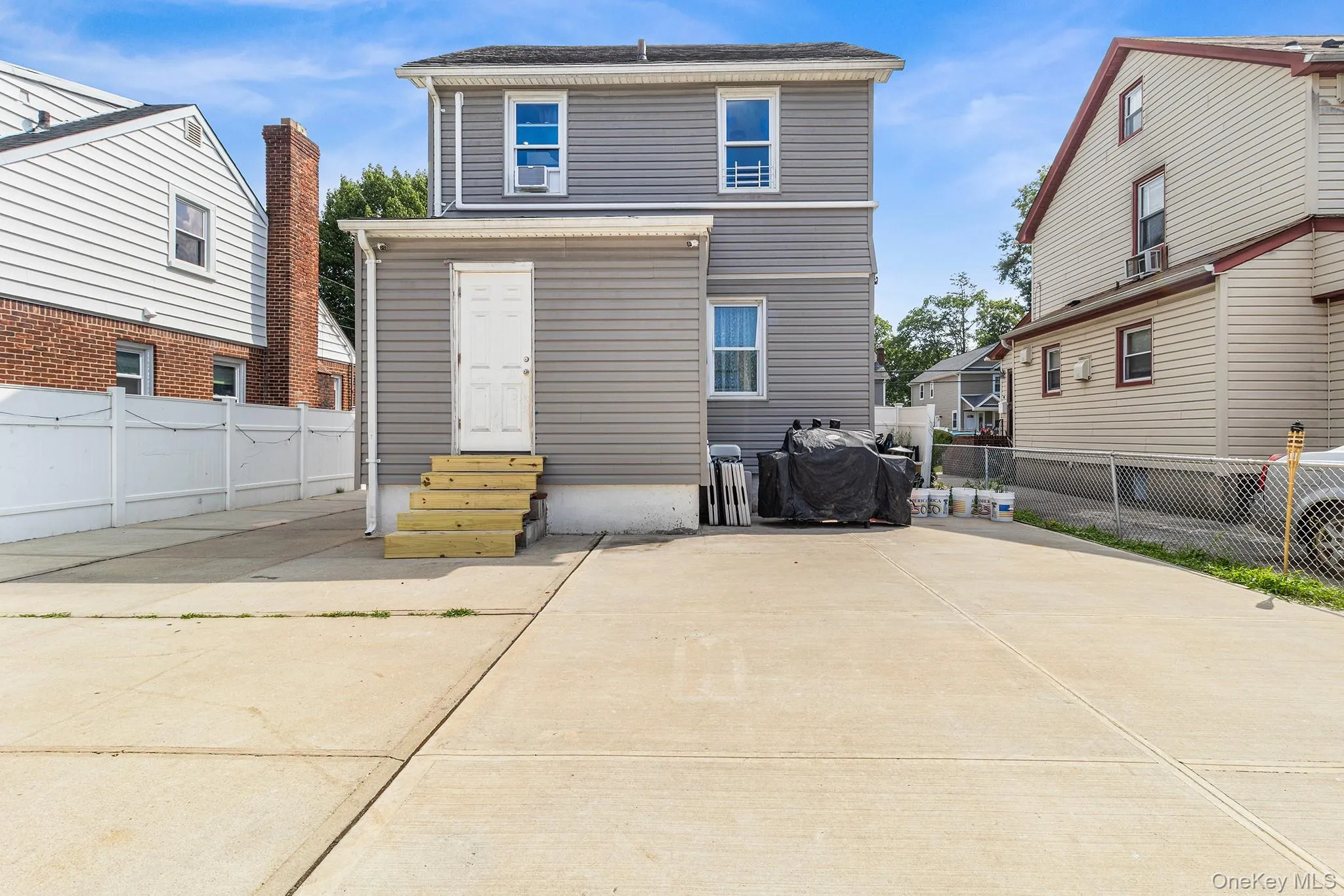 129 Lawson Street, Hempstead, NY, 3 Bedrooms Bedrooms, 5 Rooms Rooms,2 BathroomsBathrooms,Residential,For Rent,Lawson,0,1038742 129 Lawson Street, Hempstead, NY, 3 Bedrooms Bedrooms, 5 Rooms Rooms,2 BathroomsBathrooms,Residential,For Rent,Lawson,0,1038742
