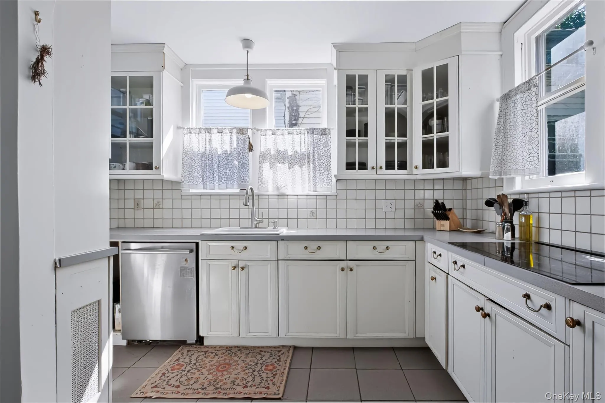 69 Montgomery Street, Poughkeepsie, NY, 2 Bedrooms Bedrooms, 9 Rooms Rooms,2 BathroomsBathrooms,Residential,For Rent,Montgomery,0,1038744 69 Montgomery Street, Poughkeepsie, NY, 2 Bedrooms Bedrooms, 9 Rooms Rooms,2 BathroomsBathrooms,Residential,For Rent,Montgomery,0,1038744