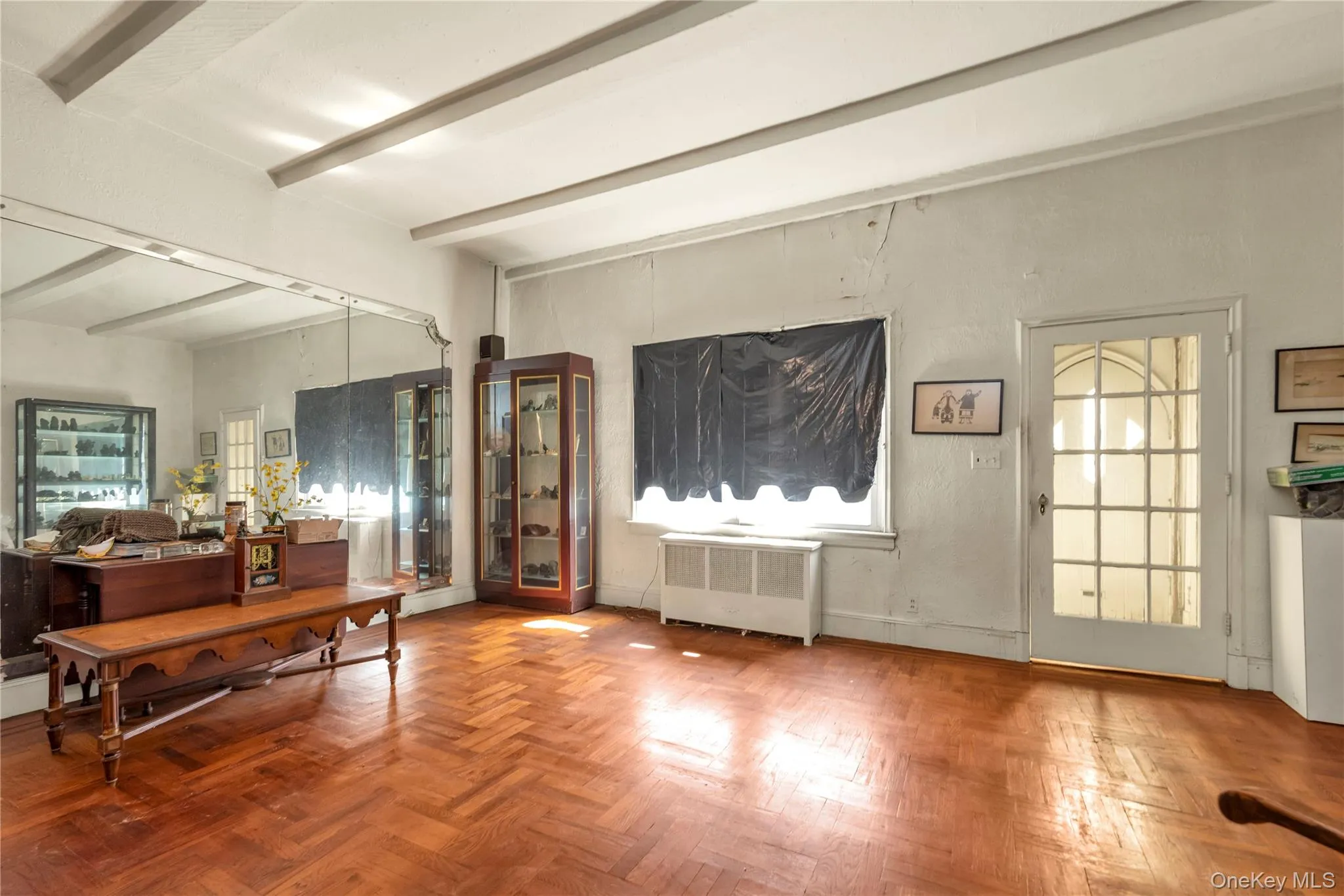 30-12 90th Street, New York, NY, 3 Bedrooms Bedrooms, 8 Rooms Rooms,1 BathroomBathrooms,Residential,For Rent,90th,0,1038746 30-12 90th Street, New York, NY, 3 Bedrooms Bedrooms, 8 Rooms Rooms,1 BathroomBathrooms,Residential,For Rent,90th,0,1038746