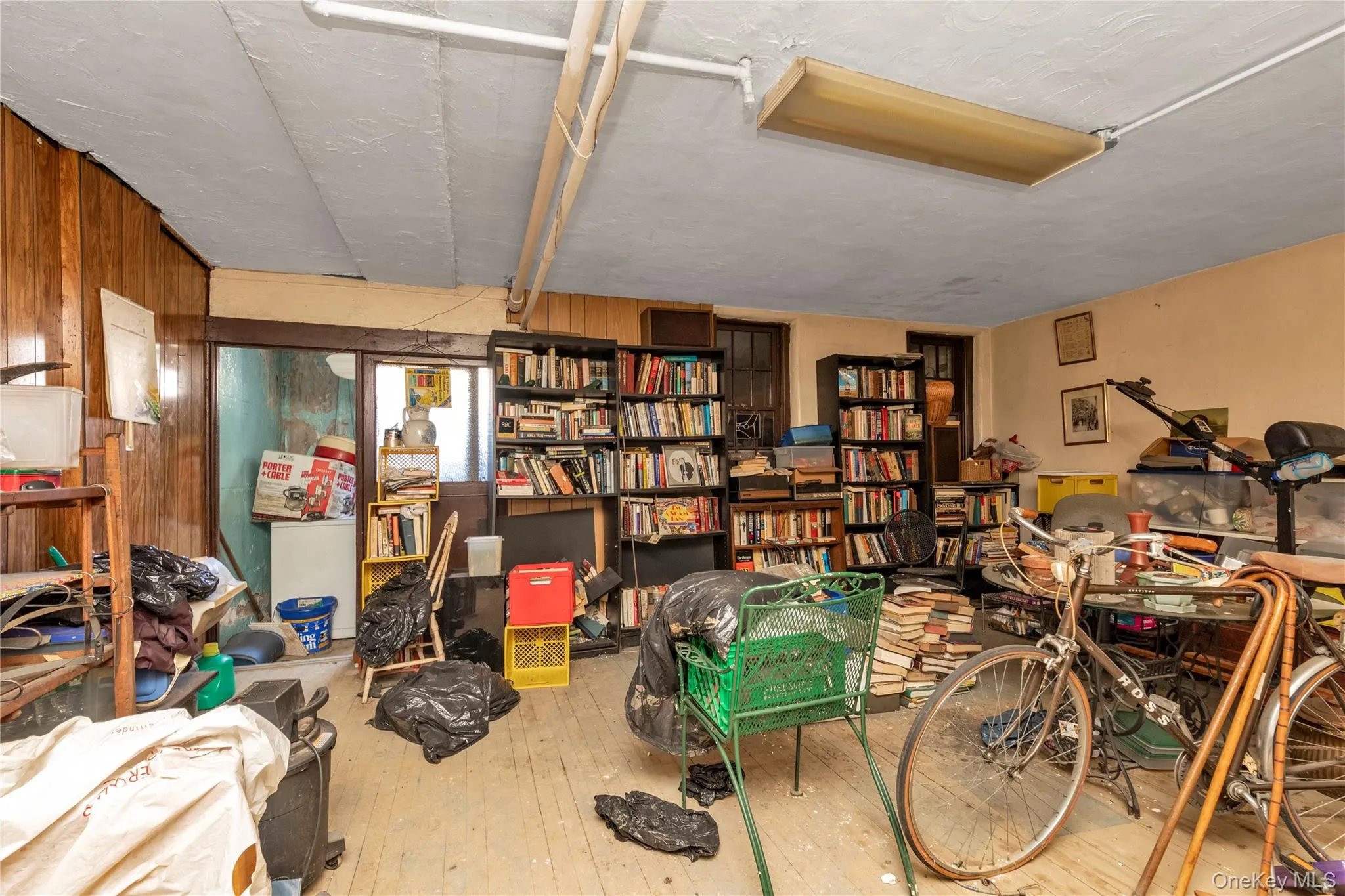 30-12 90th Street, New York, NY, 3 Bedrooms Bedrooms, 8 Rooms Rooms,1 BathroomBathrooms,Residential,For Rent,90th,0,1038746 30-12 90th Street, New York, NY, 3 Bedrooms Bedrooms, 8 Rooms Rooms,1 BathroomBathrooms,Residential,For Rent,90th,0,1038746