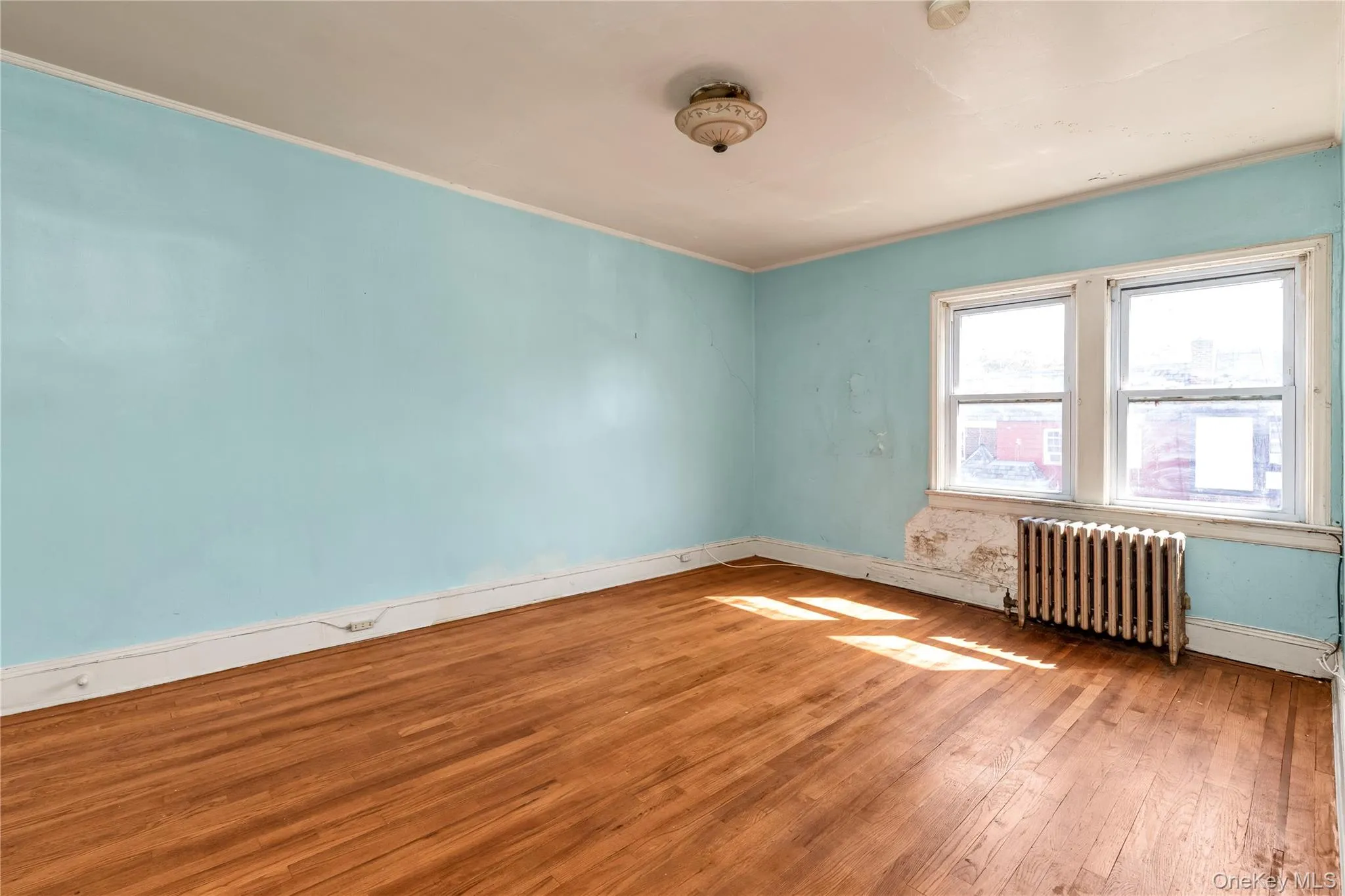 30-12 90th Street, New York, NY, 3 Bedrooms Bedrooms, 8 Rooms Rooms,1 BathroomBathrooms,Residential,For Rent,90th,0,1038746 30-12 90th Street, New York, NY, 3 Bedrooms Bedrooms, 8 Rooms Rooms,1 BathroomBathrooms,Residential,For Rent,90th,0,1038746