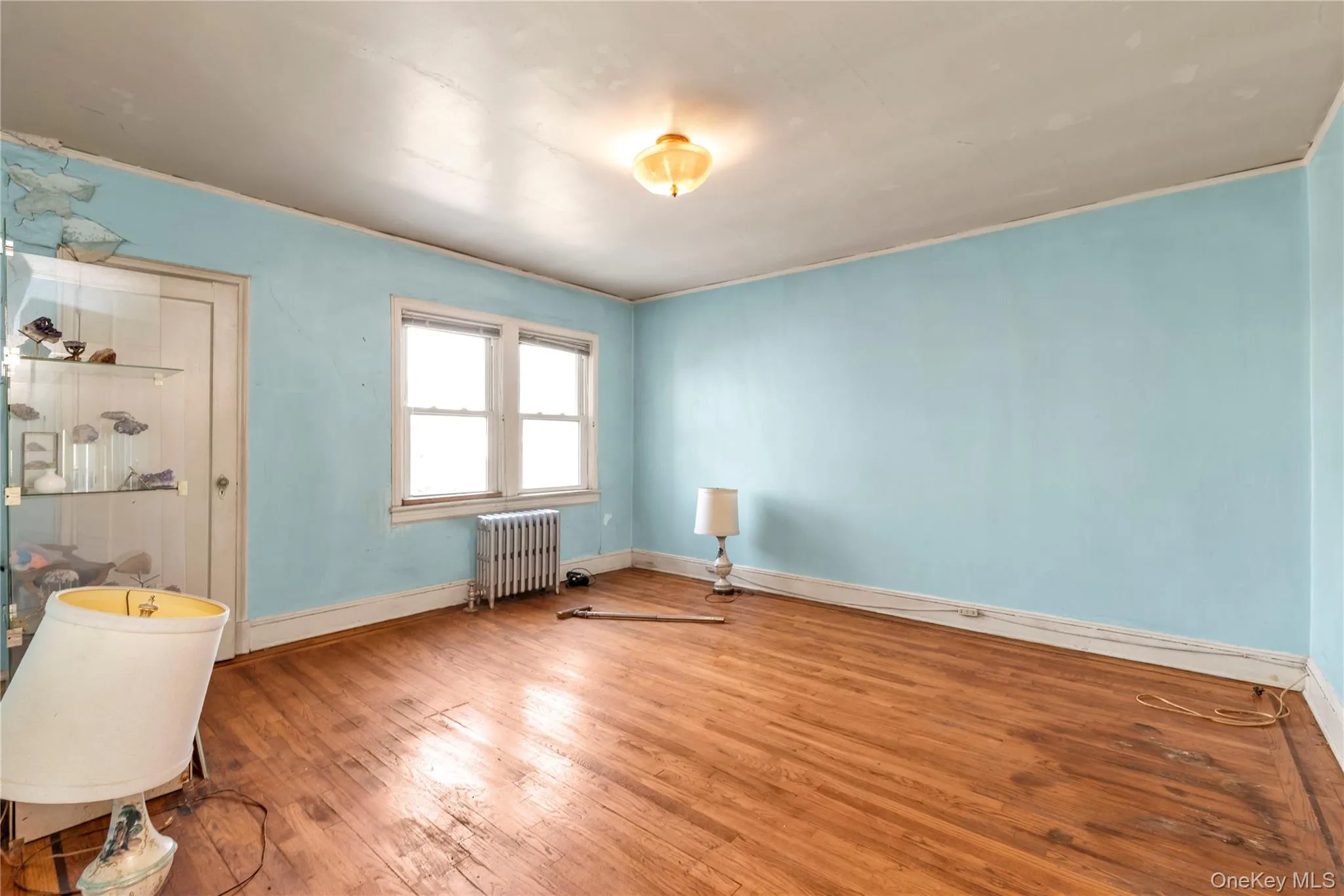 30-12 90th Street, New York, NY, 3 Bedrooms Bedrooms, 8 Rooms Rooms,1 BathroomBathrooms,Residential,For Rent,90th,0,1038746 30-12 90th Street, New York, NY, 3 Bedrooms Bedrooms, 8 Rooms Rooms,1 BathroomBathrooms,Residential,For Rent,90th,0,1038746