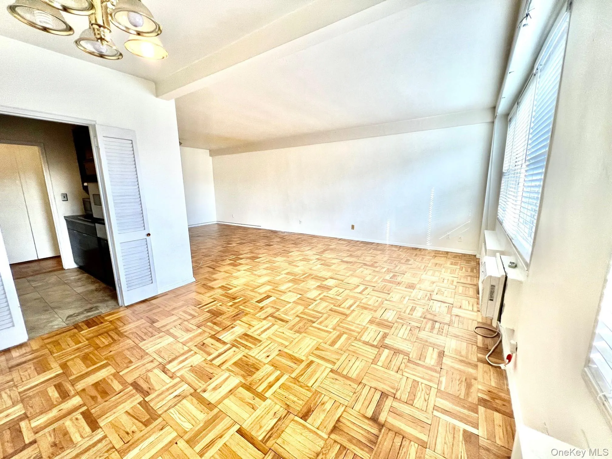 10 Lake Street, White Plains, NY, 1 Bedroom Bedrooms, 4 Rooms Rooms,1 BathroomBathrooms,Residential Lease,For Rent,Lake,0,1038748 10 Lake Street, White Plains, NY, 1 Bedroom Bedrooms, 4 Rooms Rooms,1 BathroomBathrooms,Residential Lease,For Rent,Lake,0,1038748