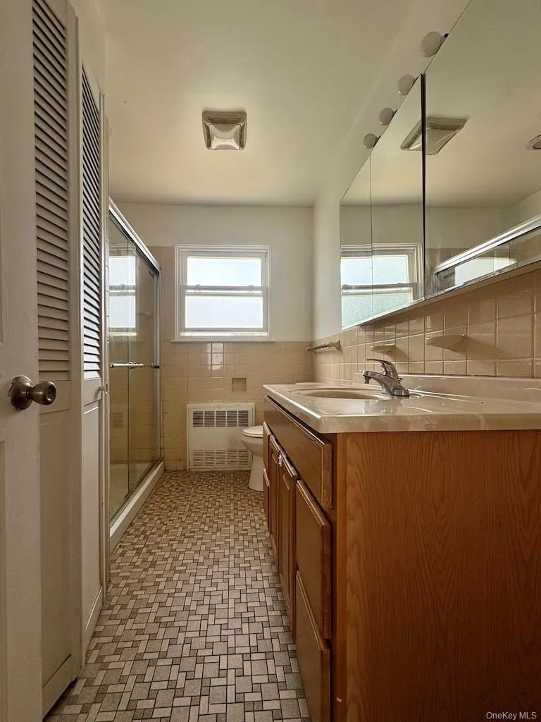 750 Rockaway Avenue, Hempstead, NY, 3 Bedrooms Bedrooms, 6 Rooms Rooms,1 BathroomBathrooms,Residential Lease,For Rent,Rockaway,0,1038750 750 Rockaway Avenue, Hempstead, NY, 3 Bedrooms Bedrooms, 6 Rooms Rooms,1 BathroomBathrooms,Residential Lease,For Rent,Rockaway,0,1038750