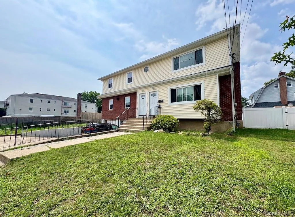 750 Rockaway Avenue, Hempstead, NY, 3 Bedrooms Bedrooms, 6 Rooms Rooms,1 BathroomBathrooms,Residential Lease,For Rent,Rockaway,0,1038750 750 Rockaway Avenue, Hempstead, NY, 3 Bedrooms Bedrooms, 6 Rooms Rooms,1 BathroomBathrooms,Residential Lease,For Rent,Rockaway,0,1038750