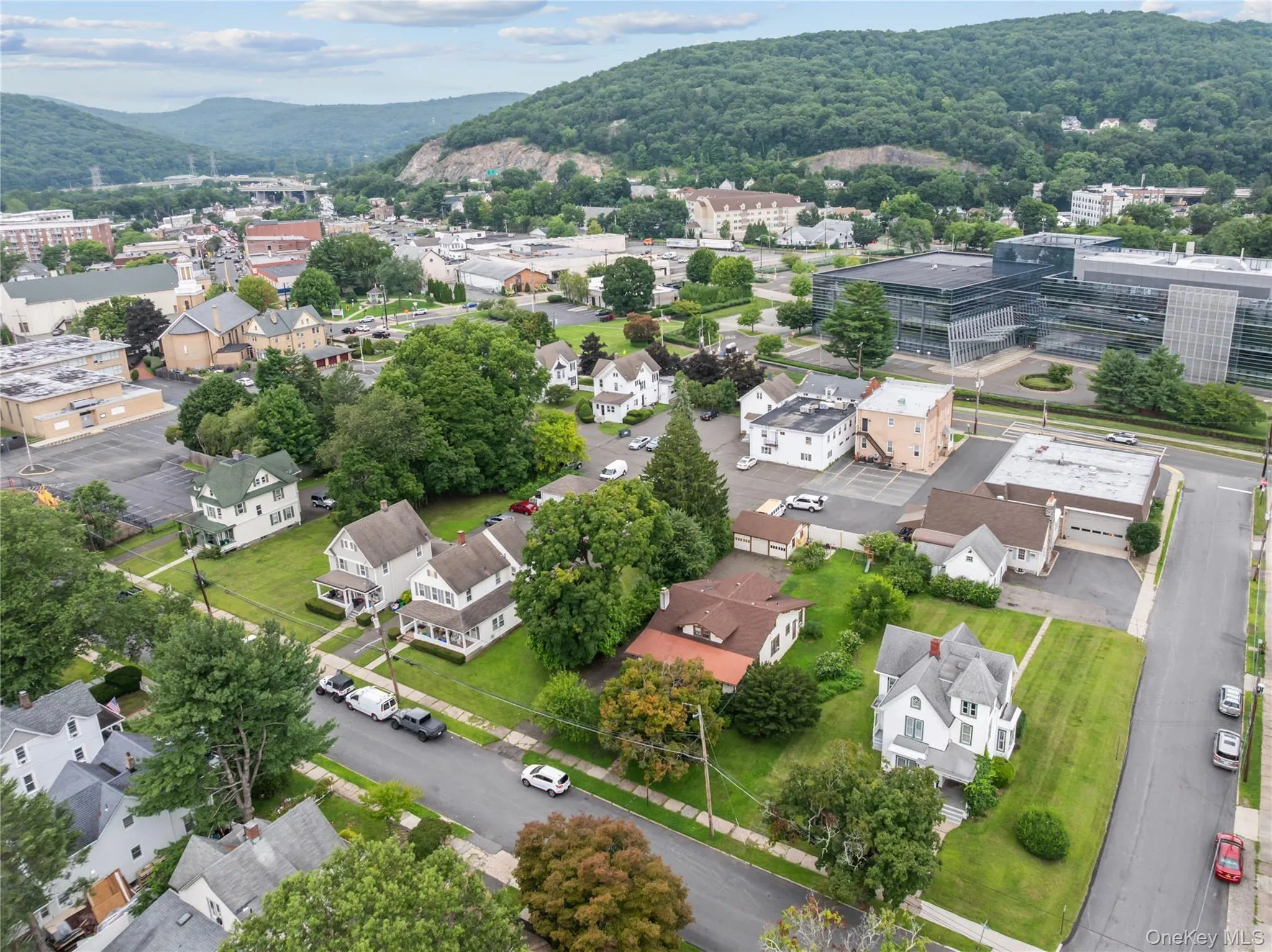 20 Clinton Place, Ramapo, NY, 4 Bedrooms Bedrooms, 6 Rooms Rooms,1 BathroomBathrooms,Residential,For Rent,Clinton,0,1038751 20 Clinton Place, Ramapo, NY, 4 Bedrooms Bedrooms, 6 Rooms Rooms,1 BathroomBathrooms,Residential,For Rent,Clinton,0,1038751