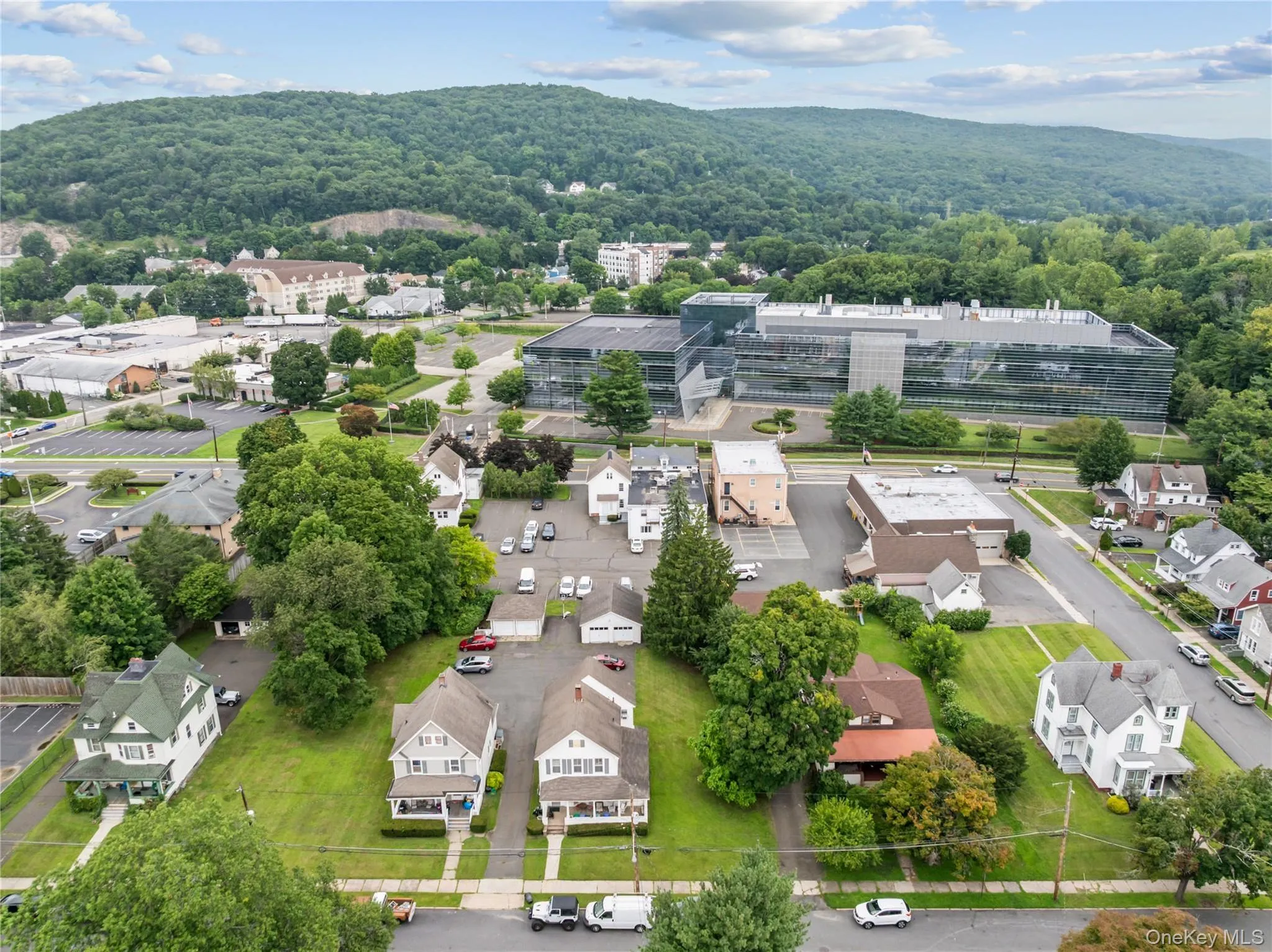 20 Clinton Place, Ramapo, NY, 4 Bedrooms Bedrooms, 6 Rooms Rooms,1 BathroomBathrooms,Residential,For Rent,Clinton,0,1038751 20 Clinton Place, Ramapo, NY, 4 Bedrooms Bedrooms, 6 Rooms Rooms,1 BathroomBathrooms,Residential,For Rent,Clinton,0,1038751