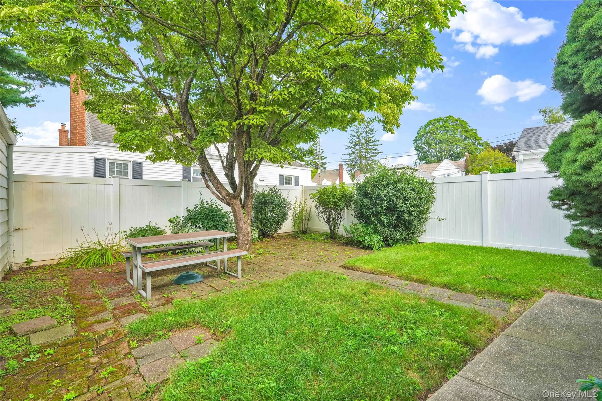 35 Mayfair Avenue, Hempstead, NY, 3 Bedrooms Bedrooms, 7 Rooms Rooms,2 BathroomsBathrooms,Residential,For Rent,Mayfair,0,1038755 35 Mayfair Avenue, Hempstead, NY, 3 Bedrooms Bedrooms, 7 Rooms Rooms,2 BathroomsBathrooms,Residential,For Rent,Mayfair,0,1038755