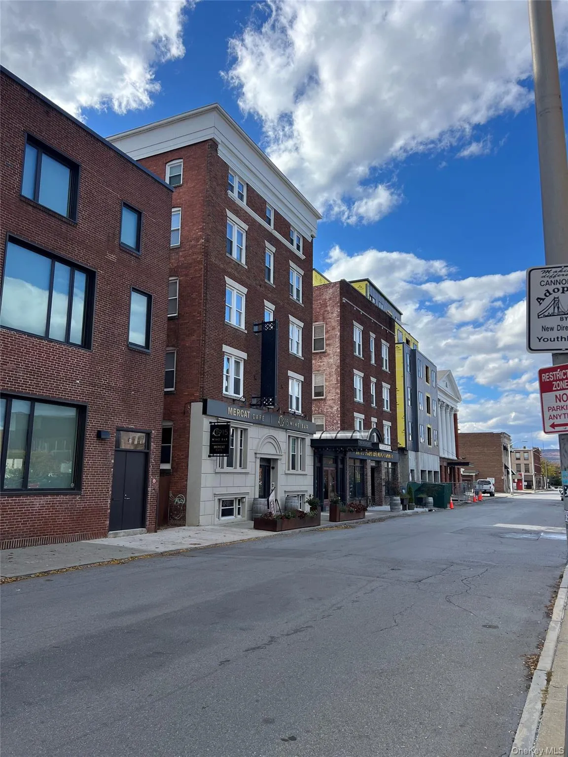 37 Academy, Poughkeepsie, NY, 1 Bedroom Bedrooms, 4 Rooms Rooms,1 BathroomBathrooms,Residential Lease,For Rent,Academy,0,1038758 37 Academy, Poughkeepsie, NY, 1 Bedroom Bedrooms, 4 Rooms Rooms,1 BathroomBathrooms,Residential Lease,For Rent,Academy,0,1038758