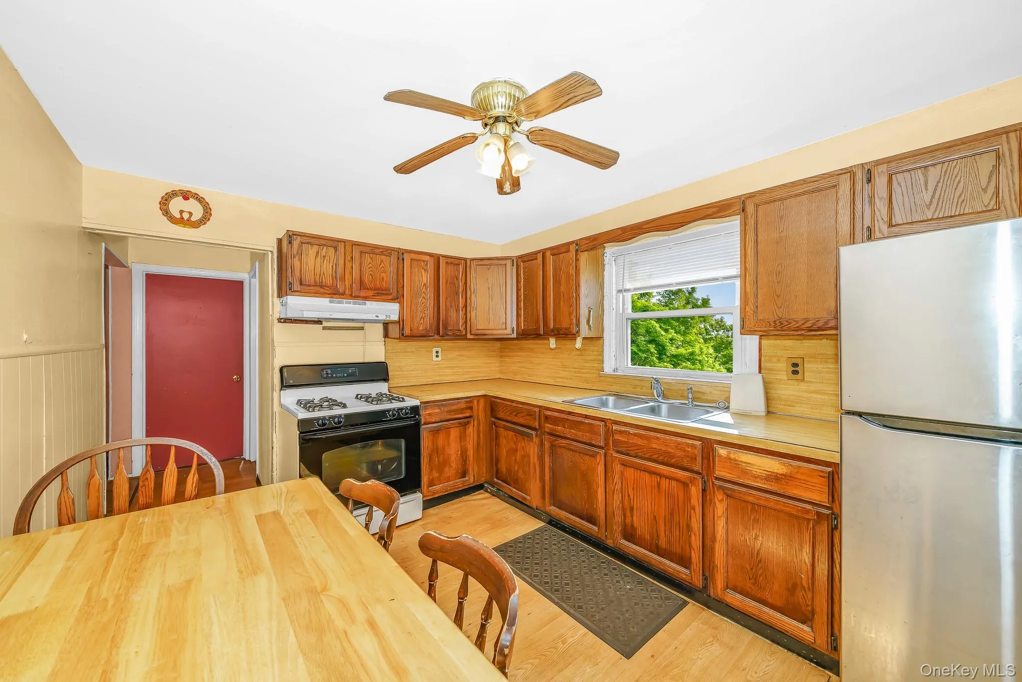 214 Root Avenue, Islip, NY, 4 Bedrooms Bedrooms, 8 Rooms Rooms,2 BathroomsBathrooms,Residential,For Rent,Root,0,1038760 214 Root Avenue, Islip, NY, 4 Bedrooms Bedrooms, 8 Rooms Rooms,2 BathroomsBathrooms,Residential,For Rent,Root,0,1038760