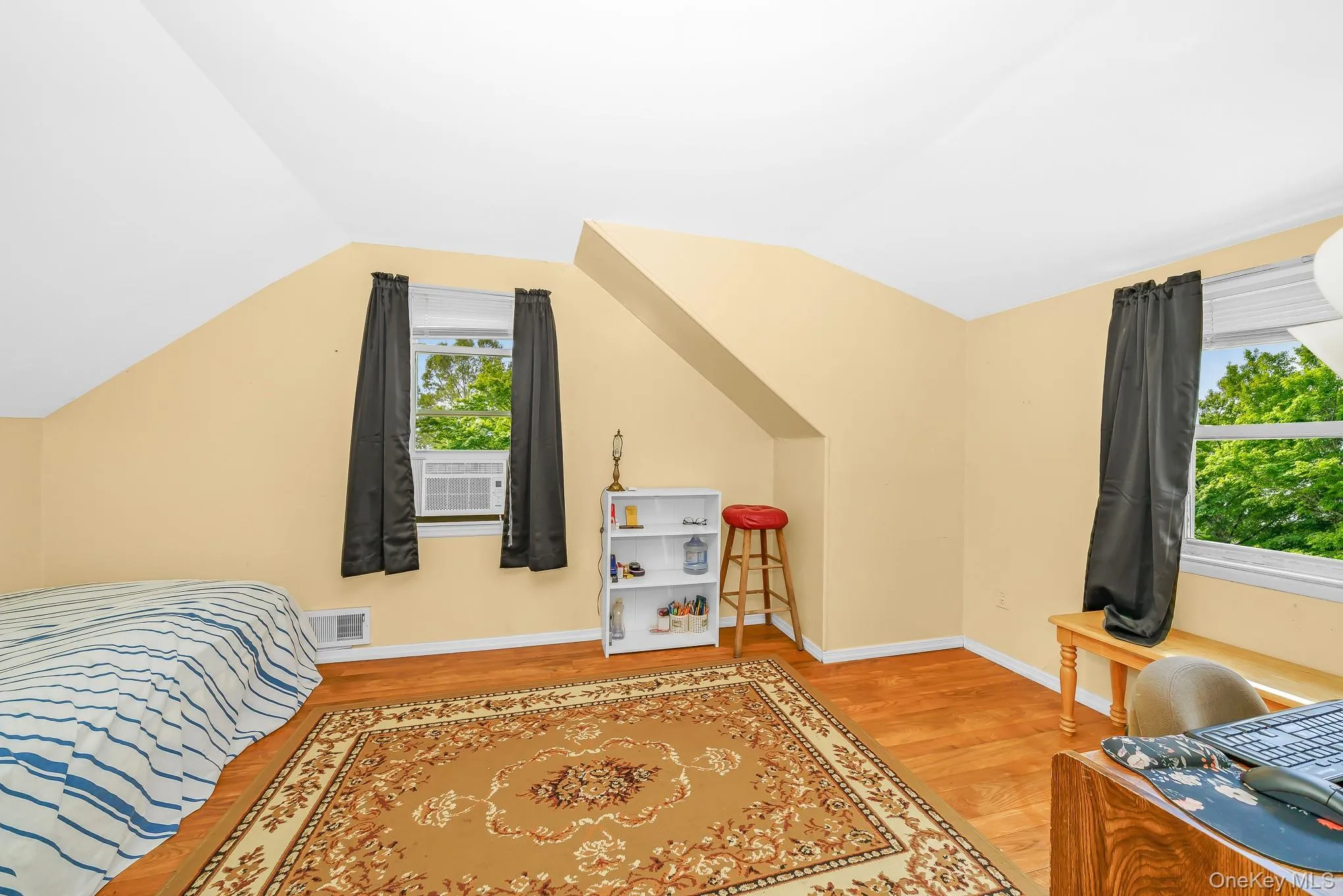 214 Root Avenue, Islip, NY, 4 Bedrooms Bedrooms, 8 Rooms Rooms,2 BathroomsBathrooms,Residential,For Rent,Root,0,1038760 214 Root Avenue, Islip, NY, 4 Bedrooms Bedrooms, 8 Rooms Rooms,2 BathroomsBathrooms,Residential,For Rent,Root,0,1038760
