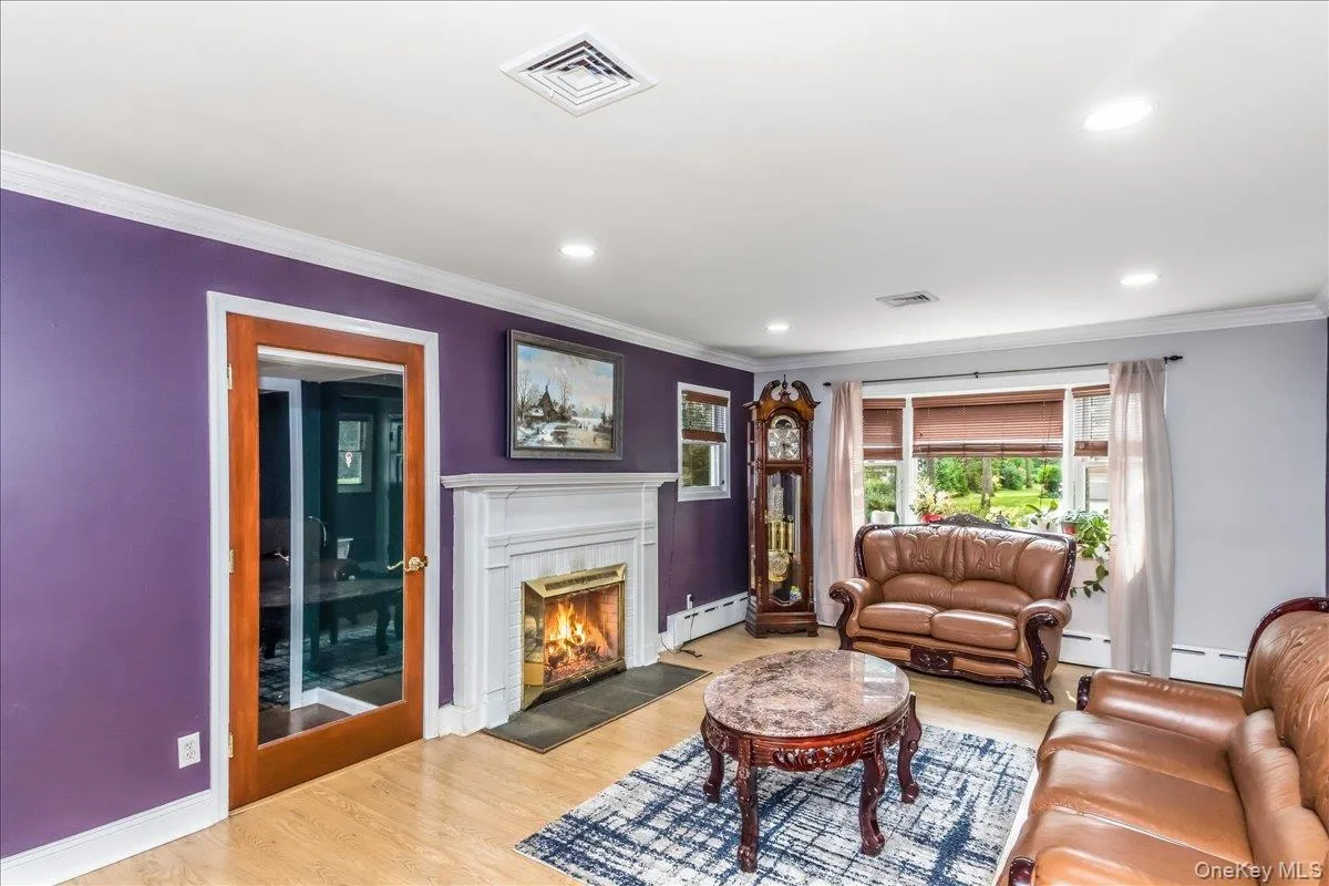 1091 Westminster Avenue, Huntington, NY, 5 Bedrooms Bedrooms, 9 Rooms Rooms,4 BathroomsBathrooms,Residential,For Rent,Westminster,0,1038771 1091 Westminster Avenue, Huntington, NY, 5 Bedrooms Bedrooms, 9 Rooms Rooms,4 BathroomsBathrooms,Residential,For Rent,Westminster,0,1038771