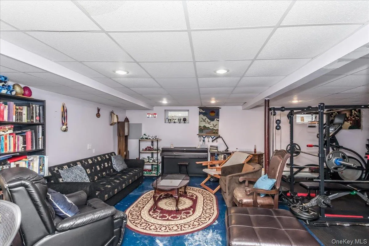 1091 Westminster Avenue, Huntington, NY, 5 Bedrooms Bedrooms, 9 Rooms Rooms,4 BathroomsBathrooms,Residential,For Rent,Westminster,0,1038771 1091 Westminster Avenue, Huntington, NY, 5 Bedrooms Bedrooms, 9 Rooms Rooms,4 BathroomsBathrooms,Residential,For Rent,Westminster,0,1038771