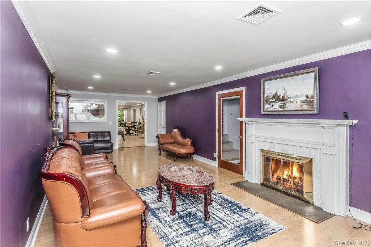 1091 Westminster Avenue, Huntington, NY, 5 Bedrooms Bedrooms, 9 Rooms Rooms,4 BathroomsBathrooms,Residential,For Rent,Westminster,0,1038771 1091 Westminster Avenue, Huntington, NY, 5 Bedrooms Bedrooms, 9 Rooms Rooms,4 BathroomsBathrooms,Residential,For Rent,Westminster,0,1038771