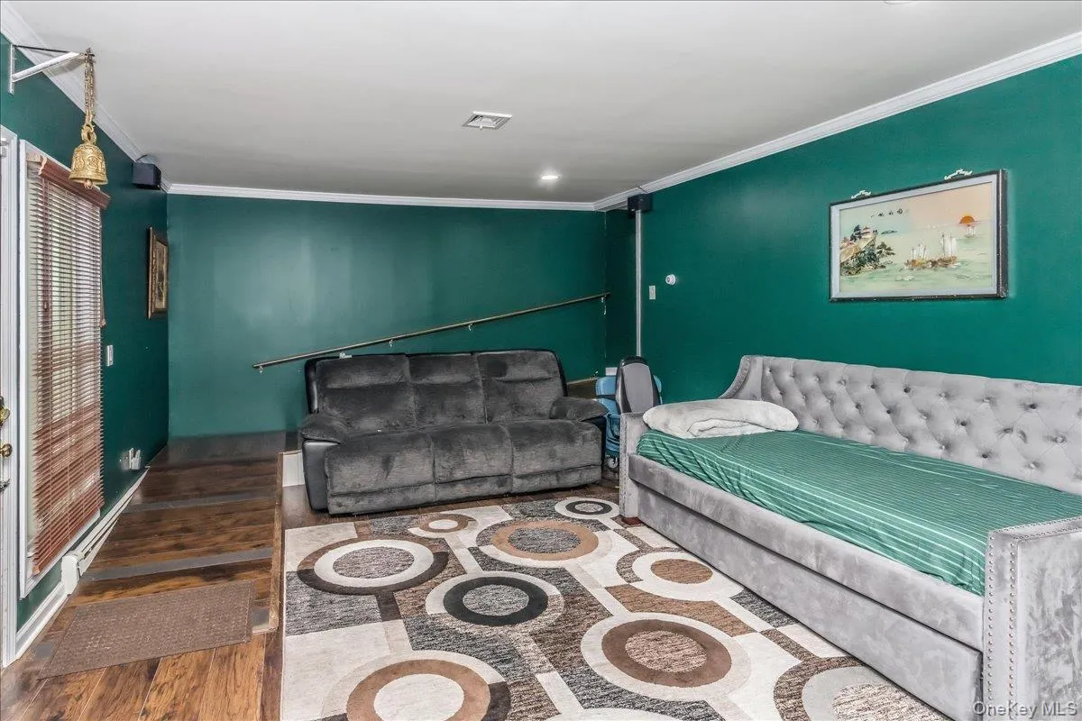 1091 Westminster Avenue, Huntington, NY, 5 Bedrooms Bedrooms, 9 Rooms Rooms,4 BathroomsBathrooms,Residential,For Rent,Westminster,0,1038771 1091 Westminster Avenue, Huntington, NY, 5 Bedrooms Bedrooms, 9 Rooms Rooms,4 BathroomsBathrooms,Residential,For Rent,Westminster,0,1038771