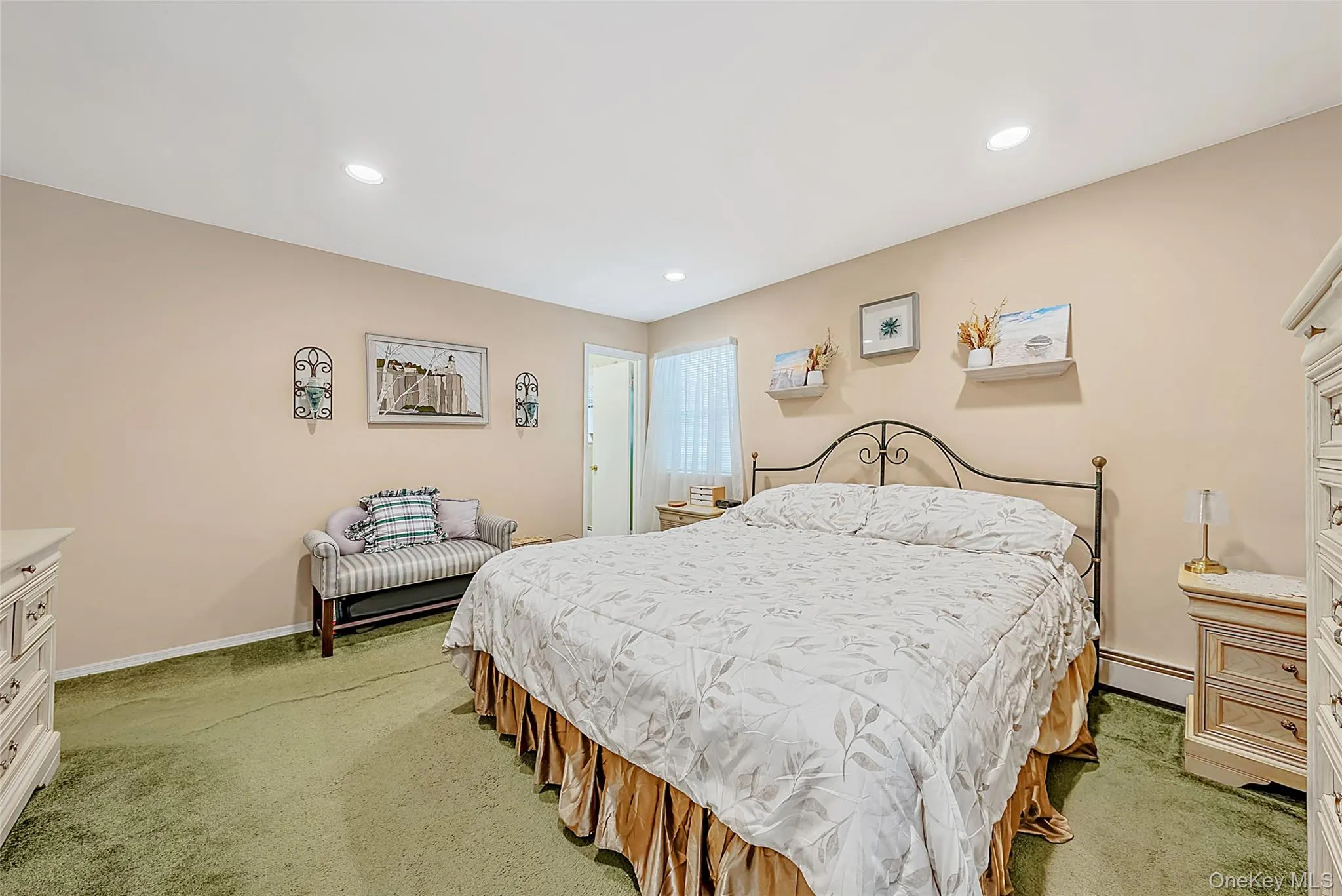32 Rutland Road, Brookhaven, NY, 3 Bedrooms Bedrooms, 5 Rooms Rooms,1 BathroomBathrooms,Residential,For Rent,Rutland,0,1038776 32 Rutland Road, Brookhaven, NY, 3 Bedrooms Bedrooms, 5 Rooms Rooms,1 BathroomBathrooms,Residential,For Rent,Rutland,0,1038776