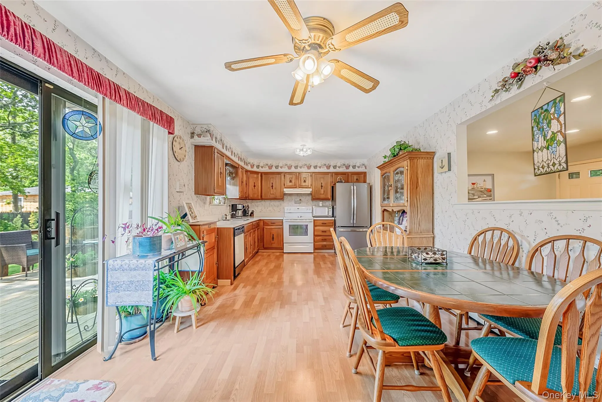 32 Rutland Road, Brookhaven, NY, 3 Bedrooms Bedrooms, 5 Rooms Rooms,1 BathroomBathrooms,Residential,For Rent,Rutland,0,1038776 32 Rutland Road, Brookhaven, NY, 3 Bedrooms Bedrooms, 5 Rooms Rooms,1 BathroomBathrooms,Residential,For Rent,Rutland,0,1038776