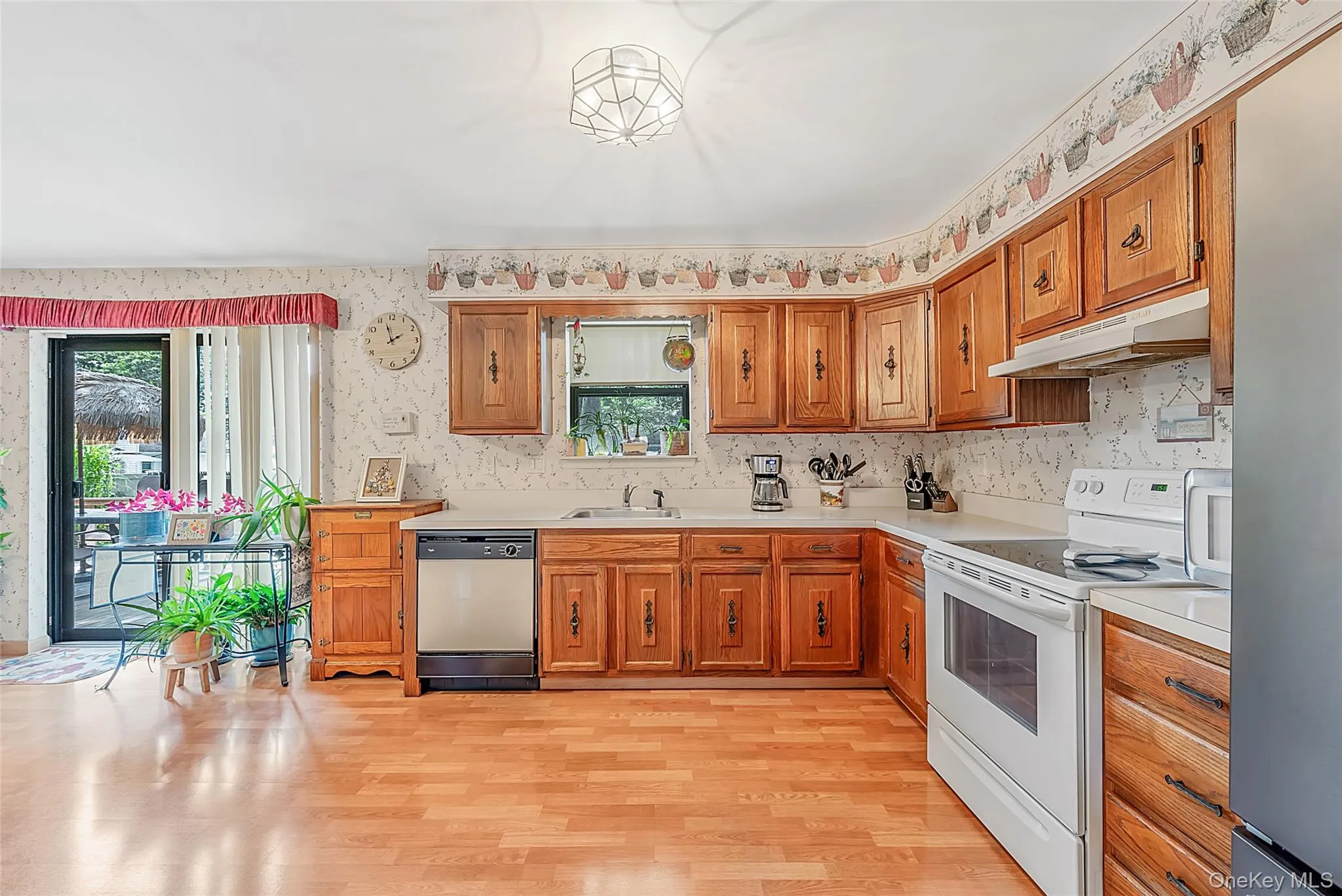 32 Rutland Road, Brookhaven, NY, 3 Bedrooms Bedrooms, 5 Rooms Rooms,1 BathroomBathrooms,Residential,For Rent,Rutland,0,1038776 32 Rutland Road, Brookhaven, NY, 3 Bedrooms Bedrooms, 5 Rooms Rooms,1 BathroomBathrooms,Residential,For Rent,Rutland,0,1038776