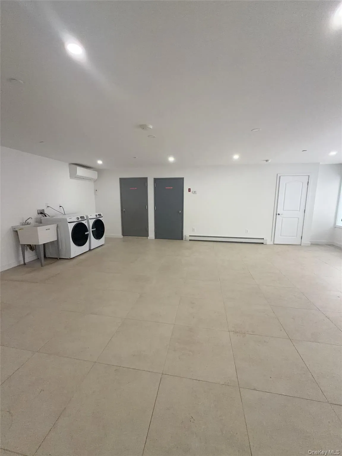 33-03 213th Street, New York, NY, 3 Bedrooms Bedrooms, 7 Rooms Rooms,4 BathroomsBathrooms,Residential,For Rent,213th,0,1038779 33-03 213th Street, New York, NY, 3 Bedrooms Bedrooms, 7 Rooms Rooms,4 BathroomsBathrooms,Residential,For Rent,213th,0,1038779