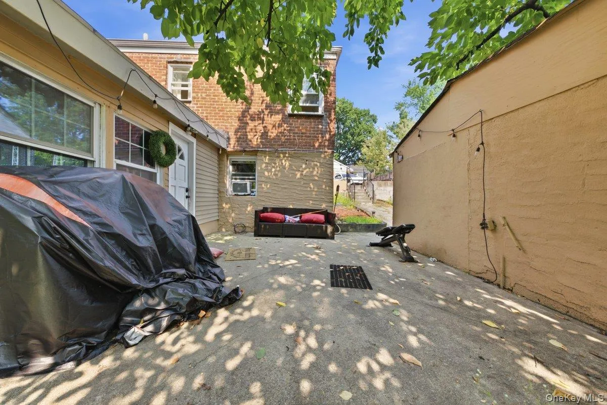 290 First Street, Yonkers, NY, 2 Bedrooms Bedrooms, 5 Rooms Rooms,2 BathroomsBathrooms,Residential,For Rent,First,0,1038781 290 First Street, Yonkers, NY, 2 Bedrooms Bedrooms, 5 Rooms Rooms,2 BathroomsBathrooms,Residential,For Rent,First,0,1038781