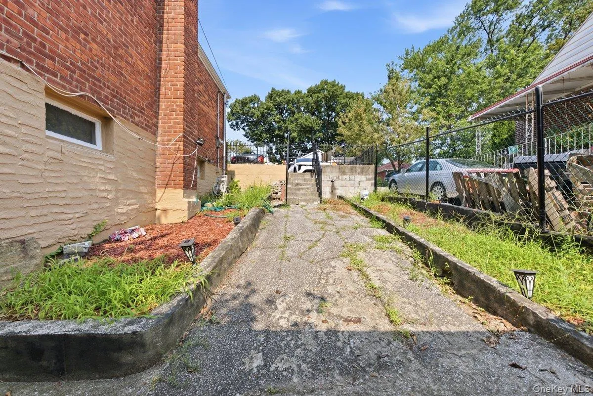 290 First Street, Yonkers, NY, 2 Bedrooms Bedrooms, 5 Rooms Rooms,2 BathroomsBathrooms,Residential,For Rent,First,0,1038781 290 First Street, Yonkers, NY, 2 Bedrooms Bedrooms, 5 Rooms Rooms,2 BathroomsBathrooms,Residential,For Rent,First,0,1038781