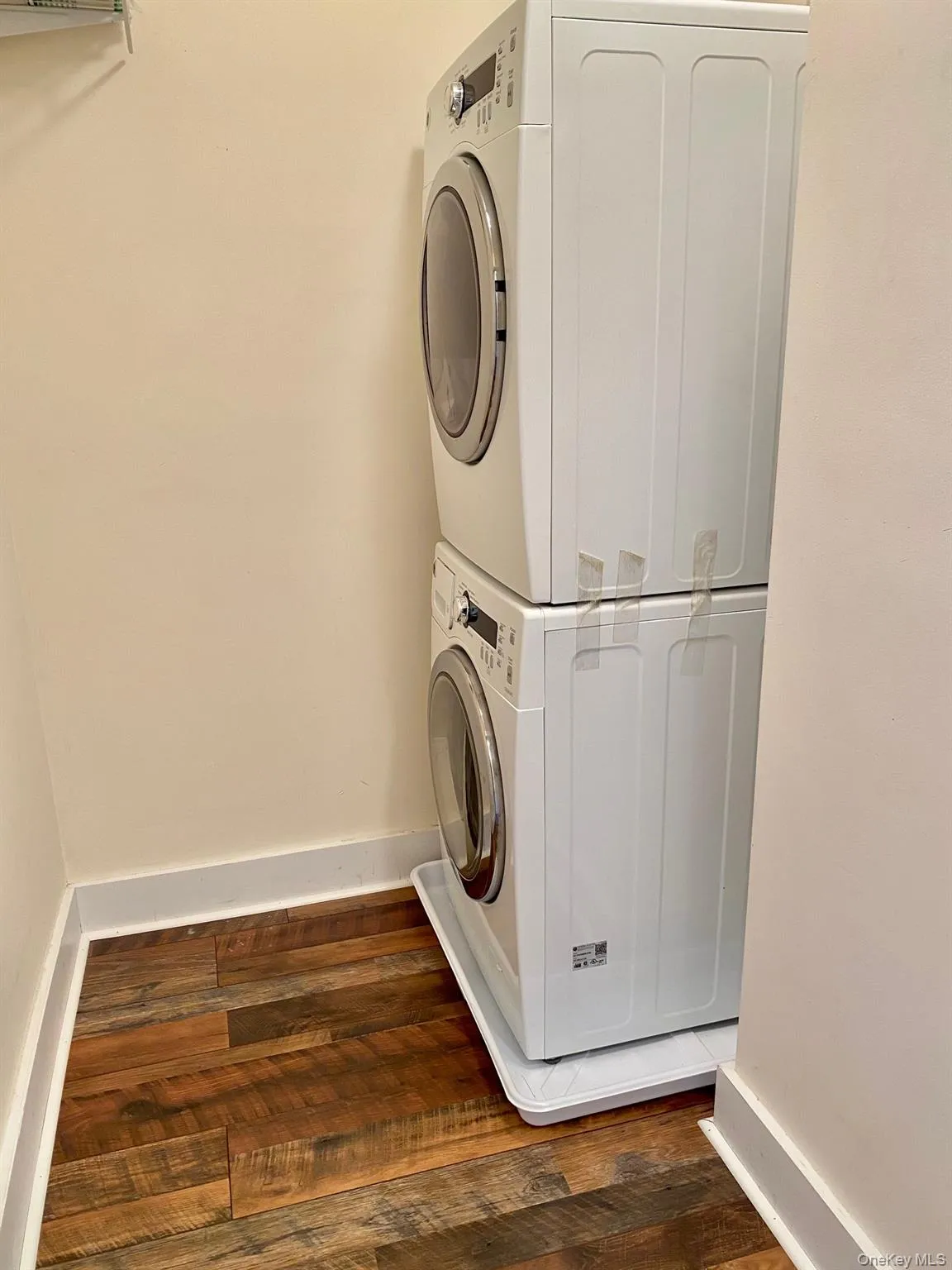 22 WASHINGTON AVE, 2ND, Washington, NY, 2 Bedrooms Bedrooms, 4 Rooms Rooms,1 BathroomBathrooms,Residential Lease,For Rent,WASHINGTON AVE, 2ND,0,1038783 22 WASHINGTON AVE, 2ND, Washington, NY, 2 Bedrooms Bedrooms, 4 Rooms Rooms,1 BathroomBathrooms,Residential Lease,For Rent,WASHINGTON AVE, 2ND,0,1038783