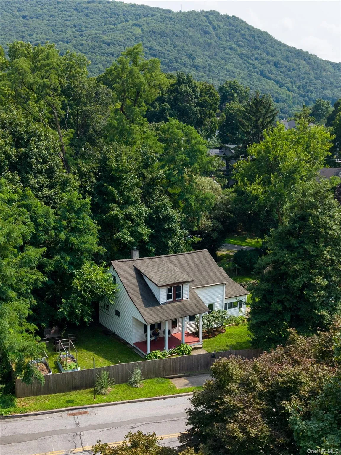 9 Washington Avenue, Beacon, NY, 3 Bedrooms Bedrooms, 9 Rooms Rooms,1 BathroomBathrooms,Residential,For Rent,Washington,0,1038784 9 Washington Avenue, Beacon, NY, 3 Bedrooms Bedrooms, 9 Rooms Rooms,1 BathroomBathrooms,Residential,For Rent,Washington,0,1038784