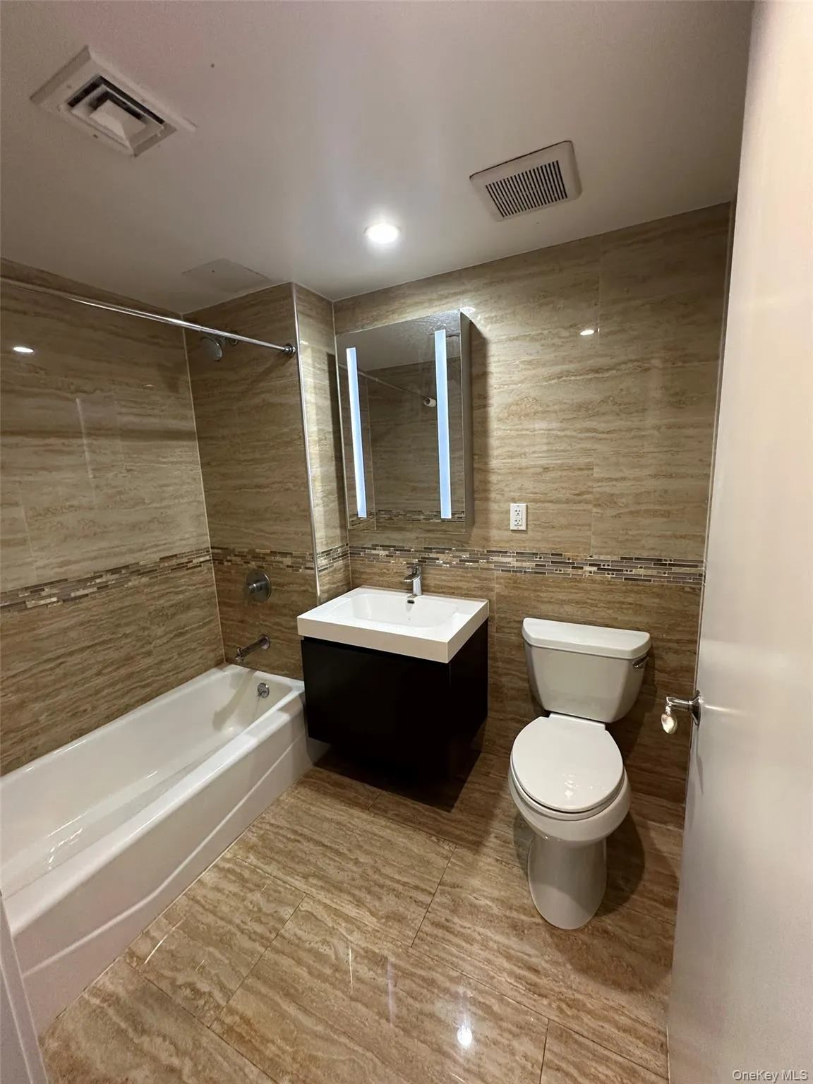 9745 63rd Drive, New York, NY, 1 Bedroom Bedrooms, 2 Rooms Rooms,1 BathroomBathrooms,Residential,For Rent,63rd,0,1038792 9745 63rd Drive, New York, NY, 1 Bedroom Bedrooms, 2 Rooms Rooms,1 BathroomBathrooms,Residential,For Rent,63rd,0,1038792