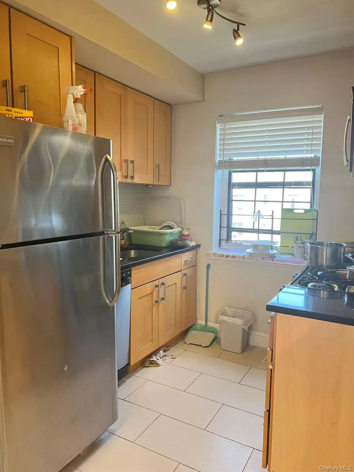78-11 Main Street, New York, NY, 2 Bedrooms Bedrooms, 4 Rooms Rooms,1 BathroomBathrooms,Residential,For Rent,Main,0,1038794 78-11 Main Street, New York, NY, 2 Bedrooms Bedrooms, 4 Rooms Rooms,1 BathroomBathrooms,Residential,For Rent,Main,0,1038794